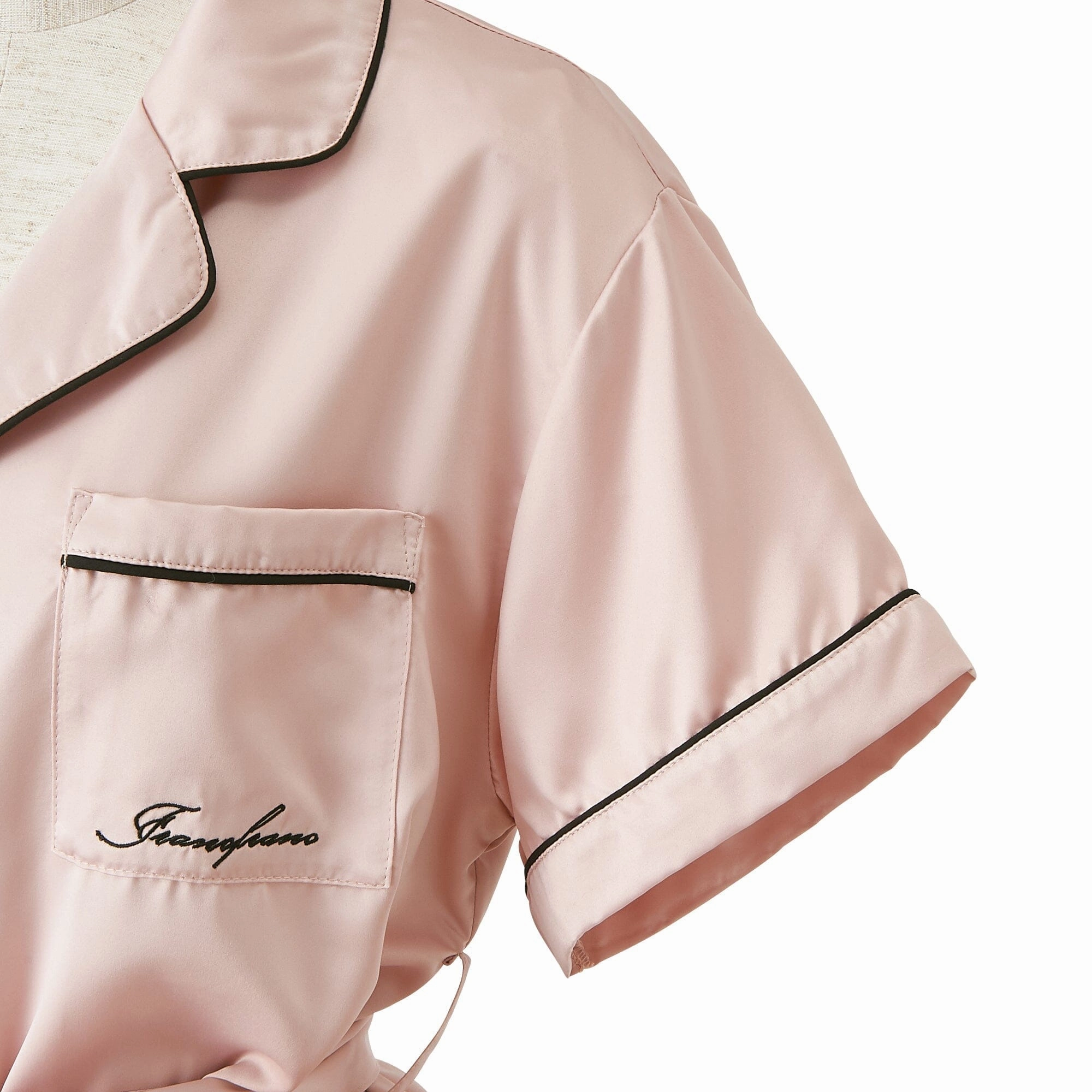 Hyaluronan Logo Embroidery Short Sleeve Short Pants Pajamas Pink