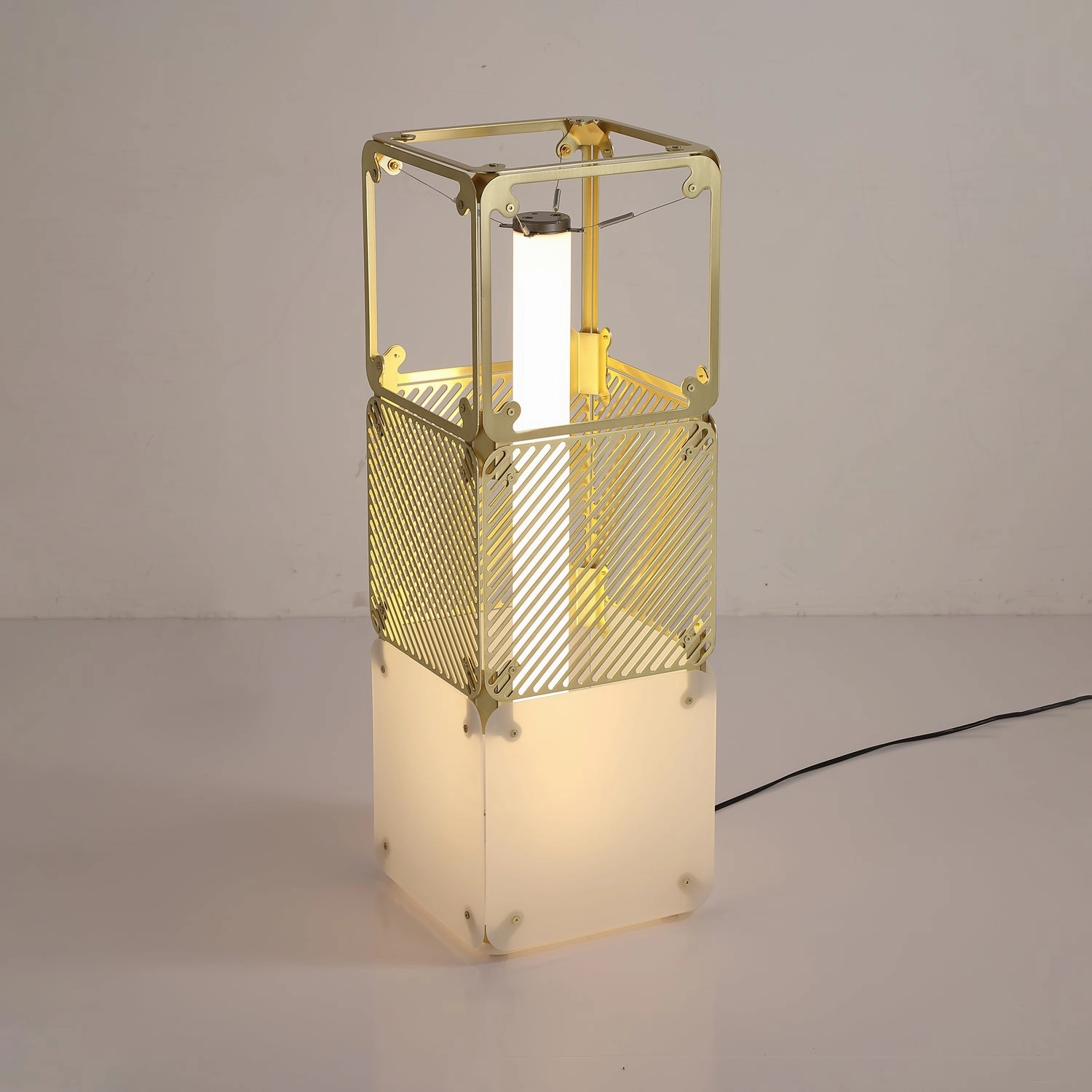 Hyperqube Floor Lamp