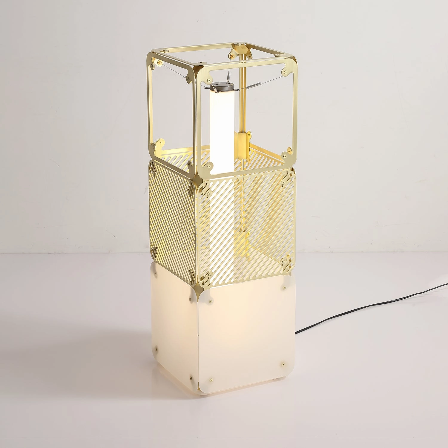 Hyperqube Floor Lamp