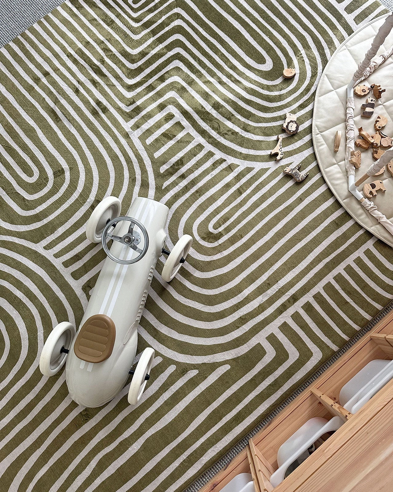 Iloa Green Abstract Rollie Pollie Playmat