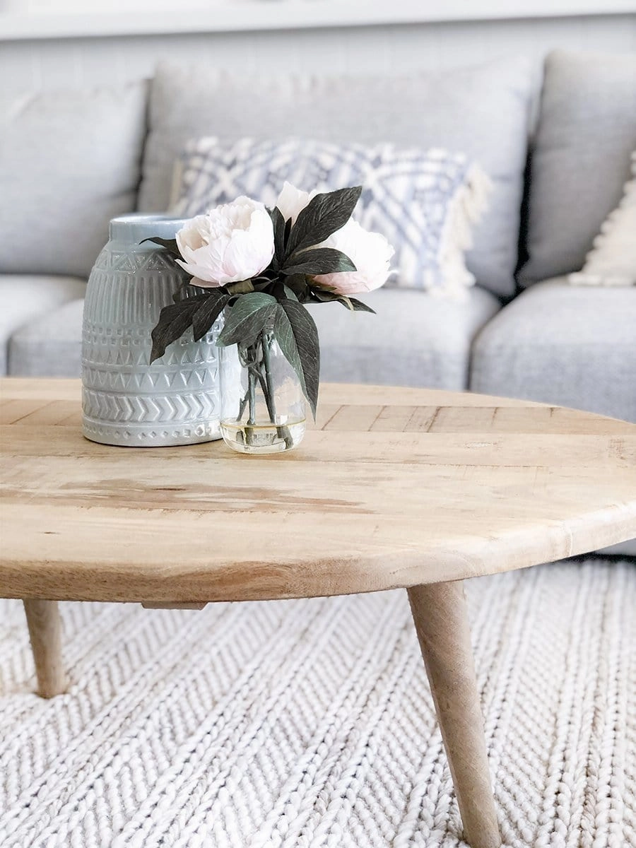 Isabella Marbled Ivory and Beige Braided Rug