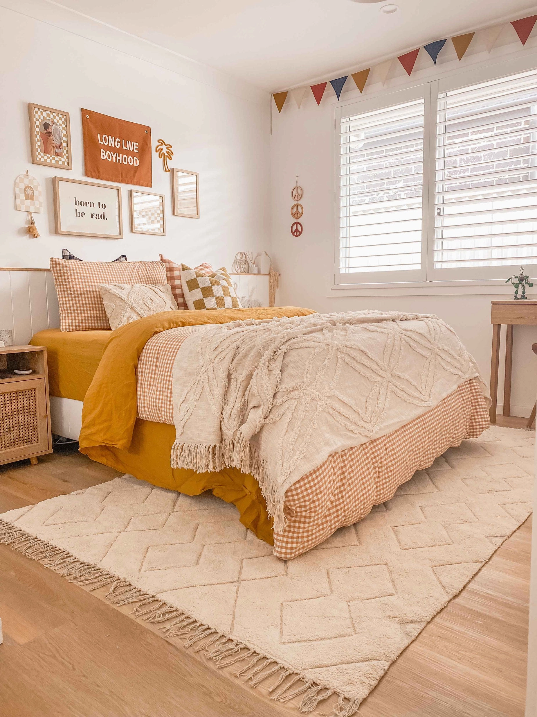 Jahna Cream Beige Diamond Tribal Washable Rug *NO RETURNS UNLESS FAULTY
