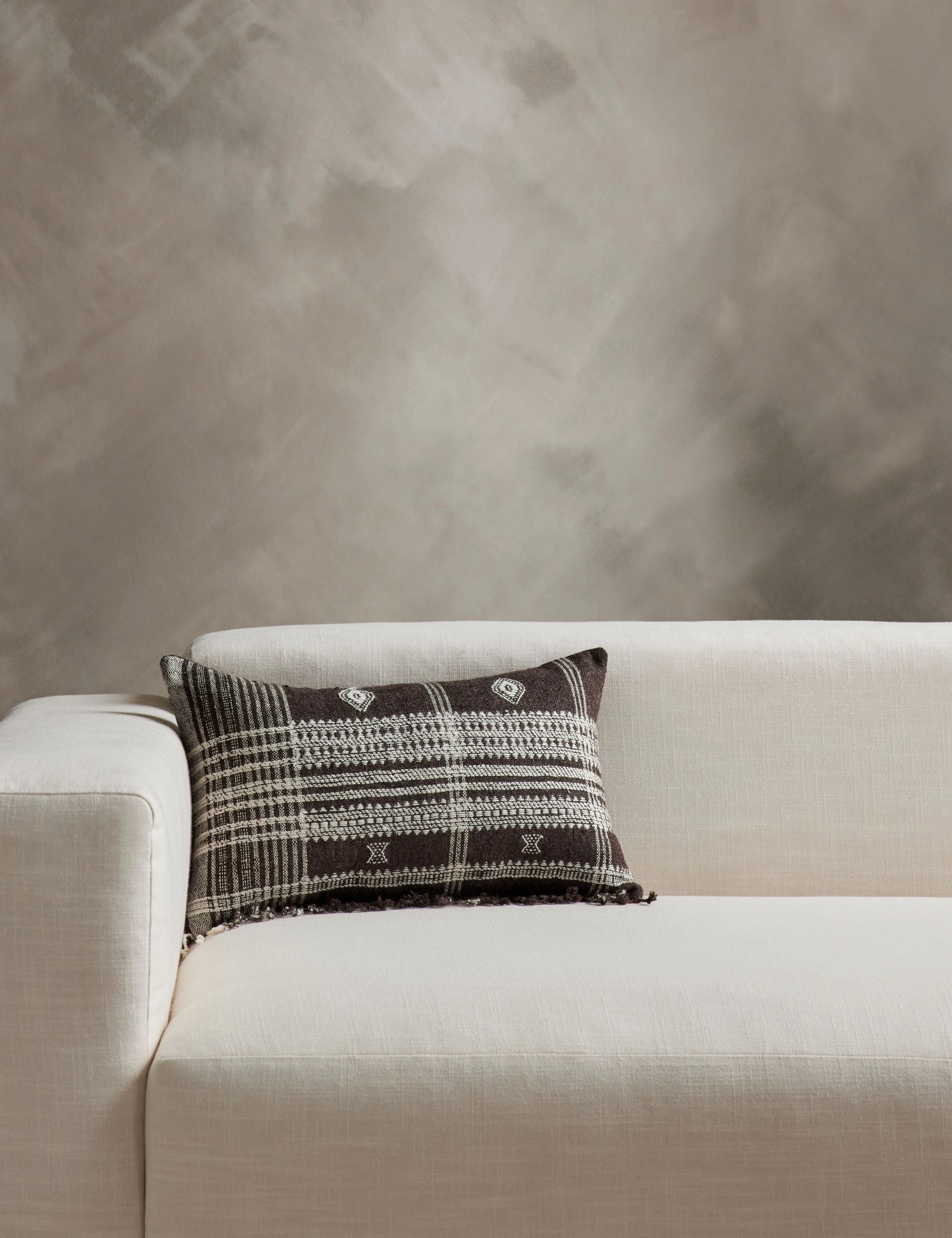 Kavia Pillow