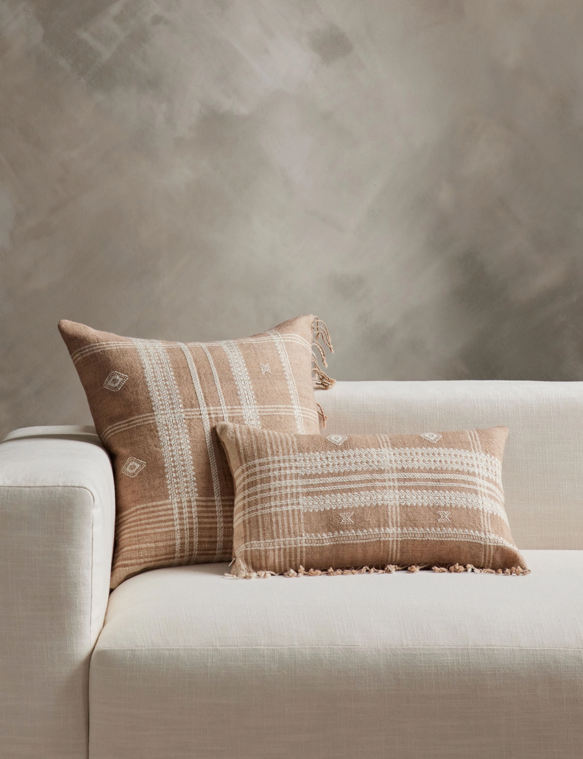 Kavia Pillow