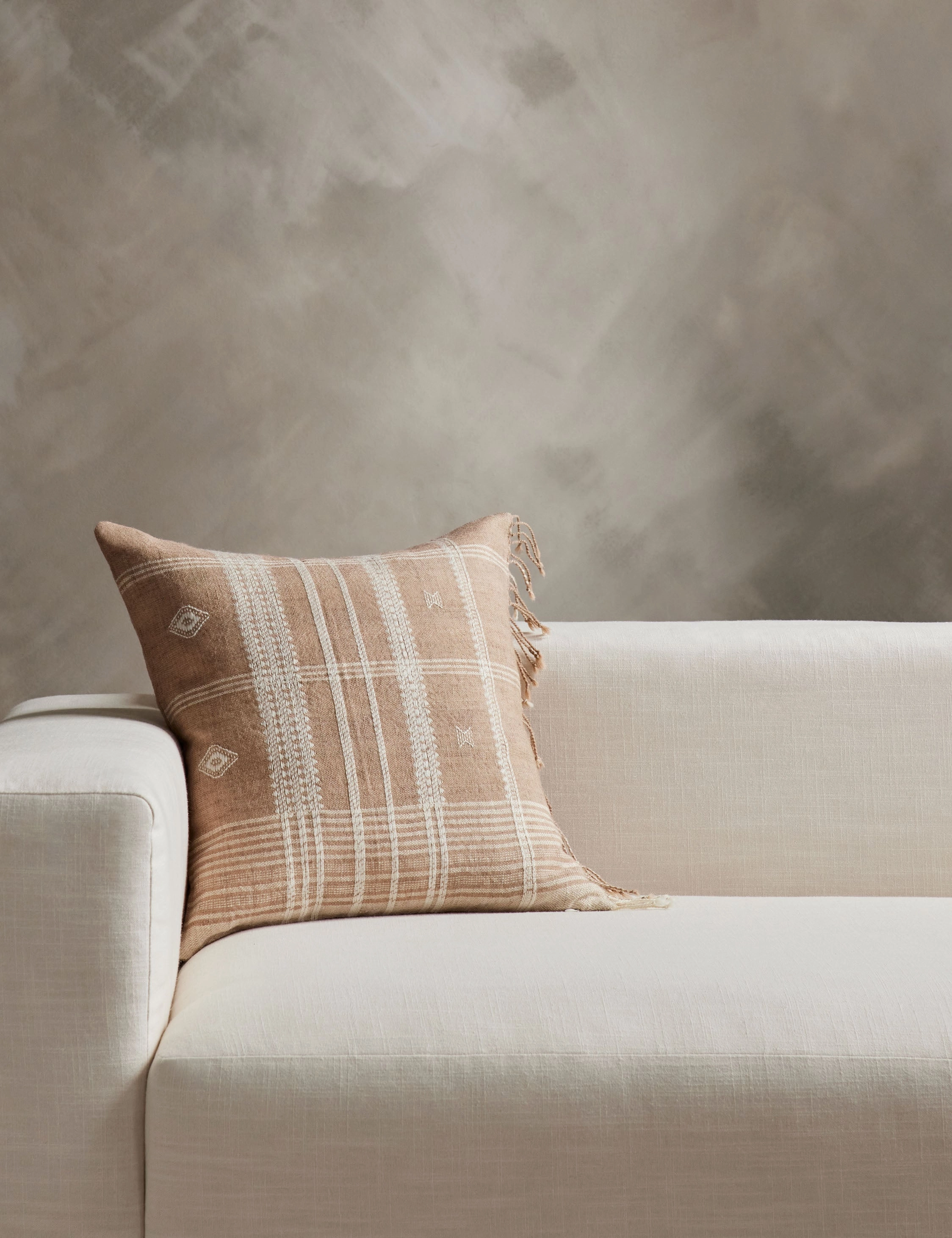 Kavia Pillow