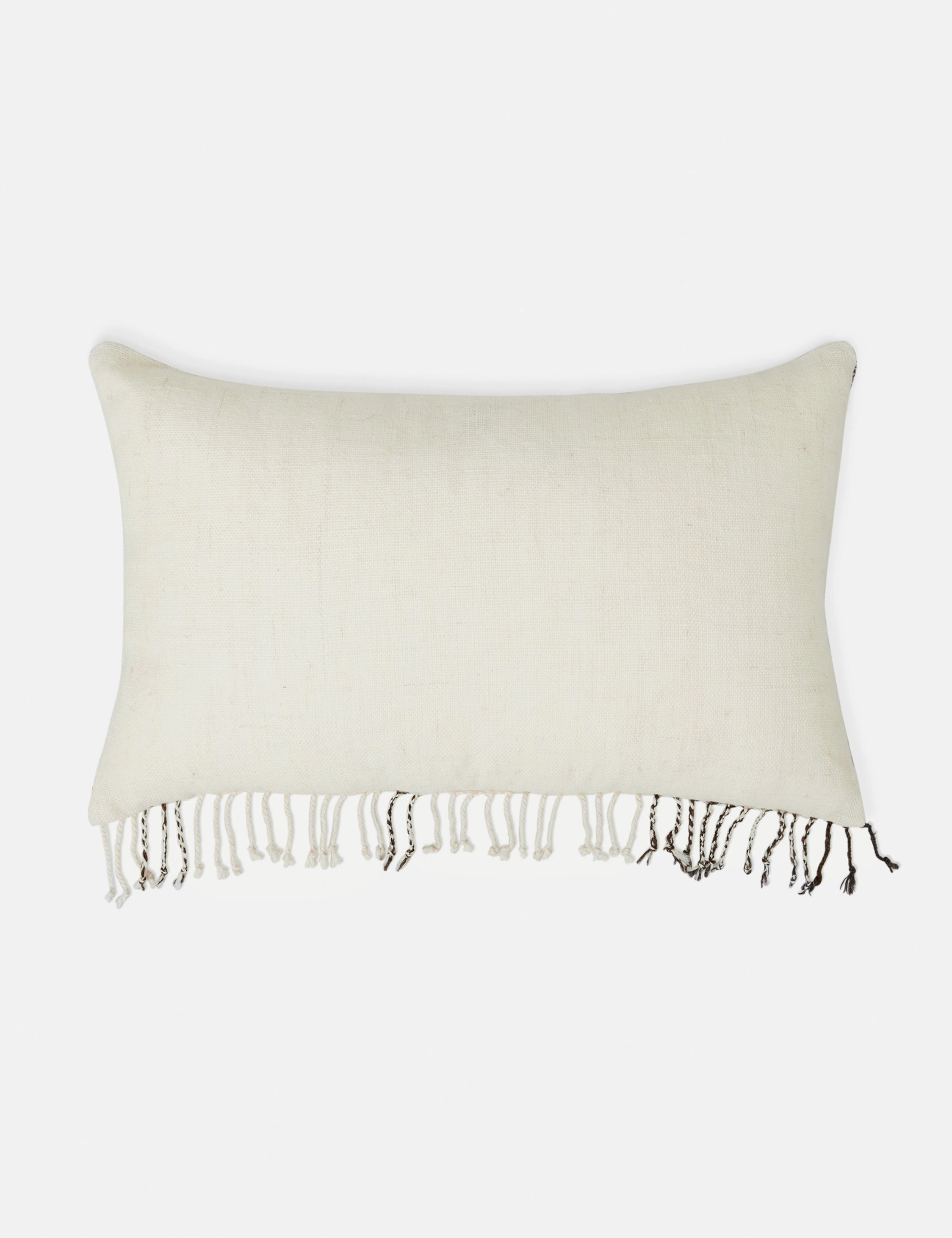 Kavia Pillow