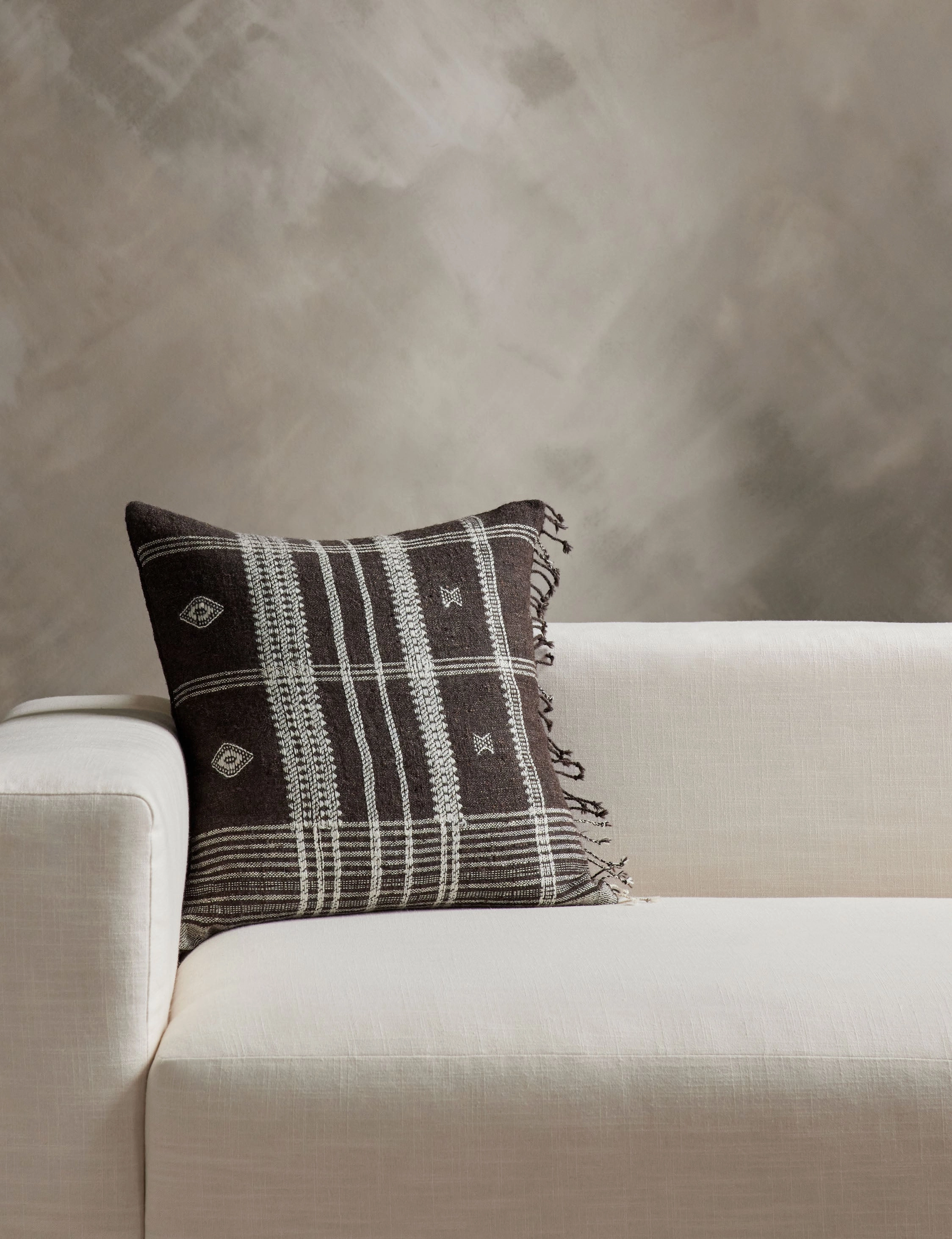 Kavia Pillow