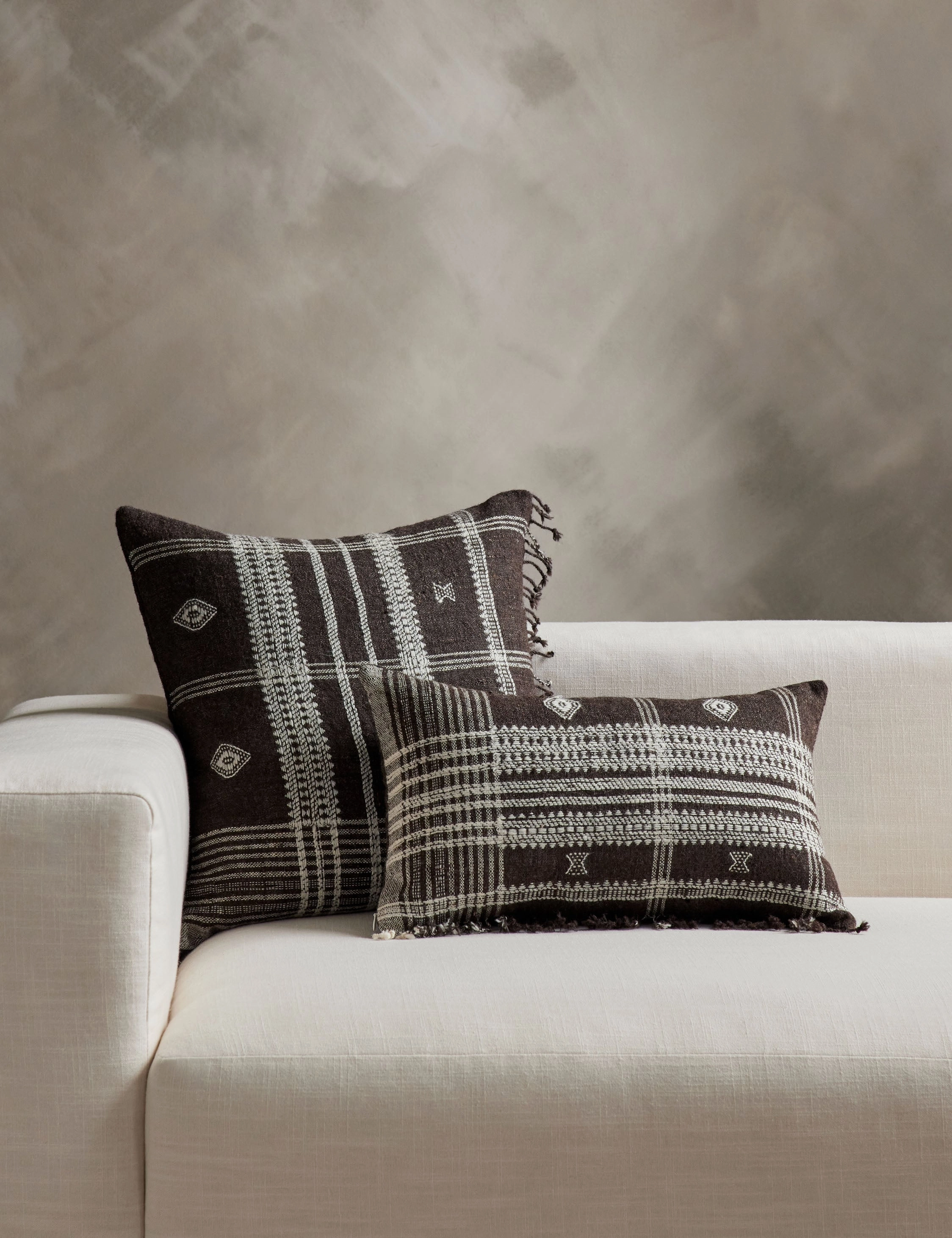 Kavia Pillow