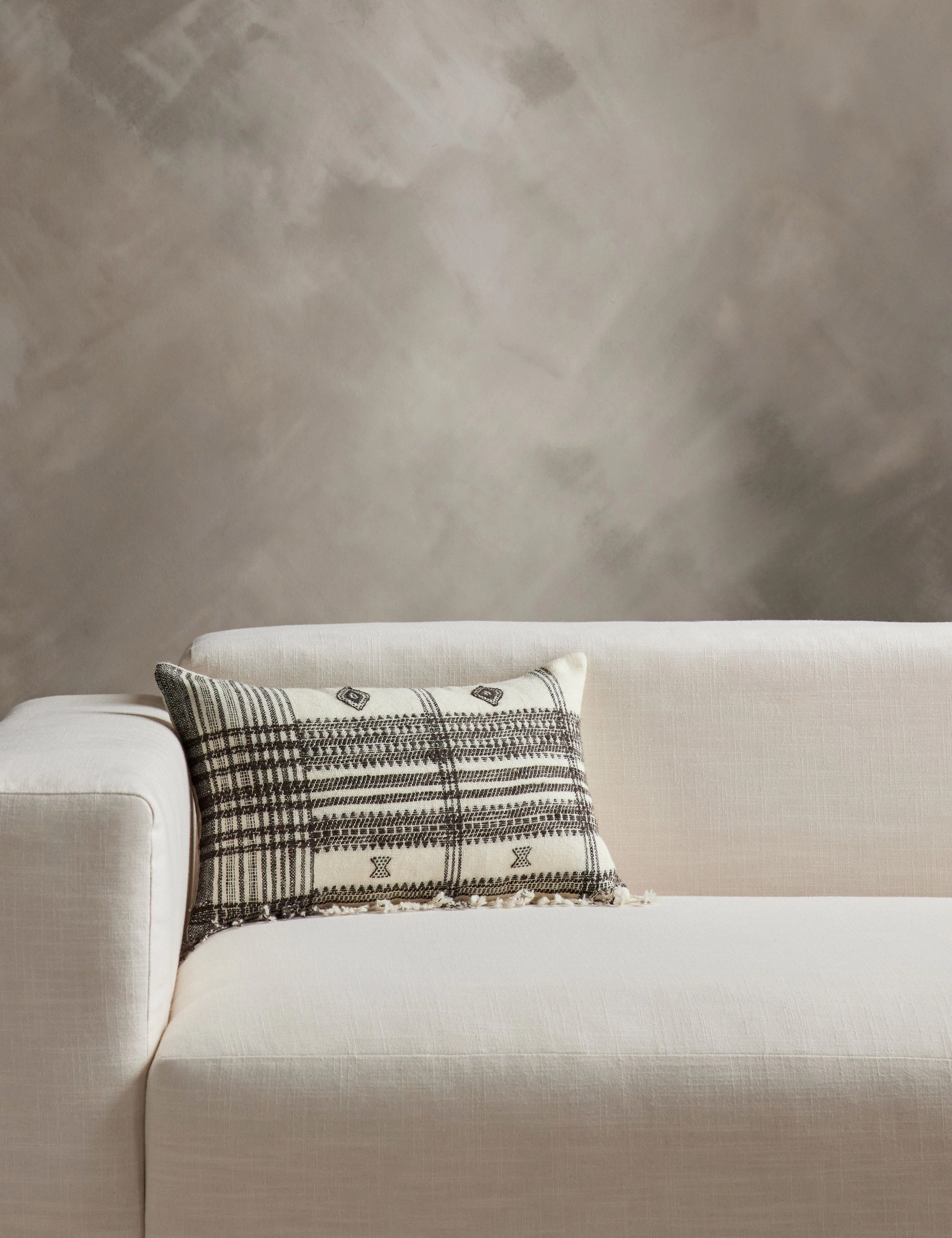 Kavia Pillow