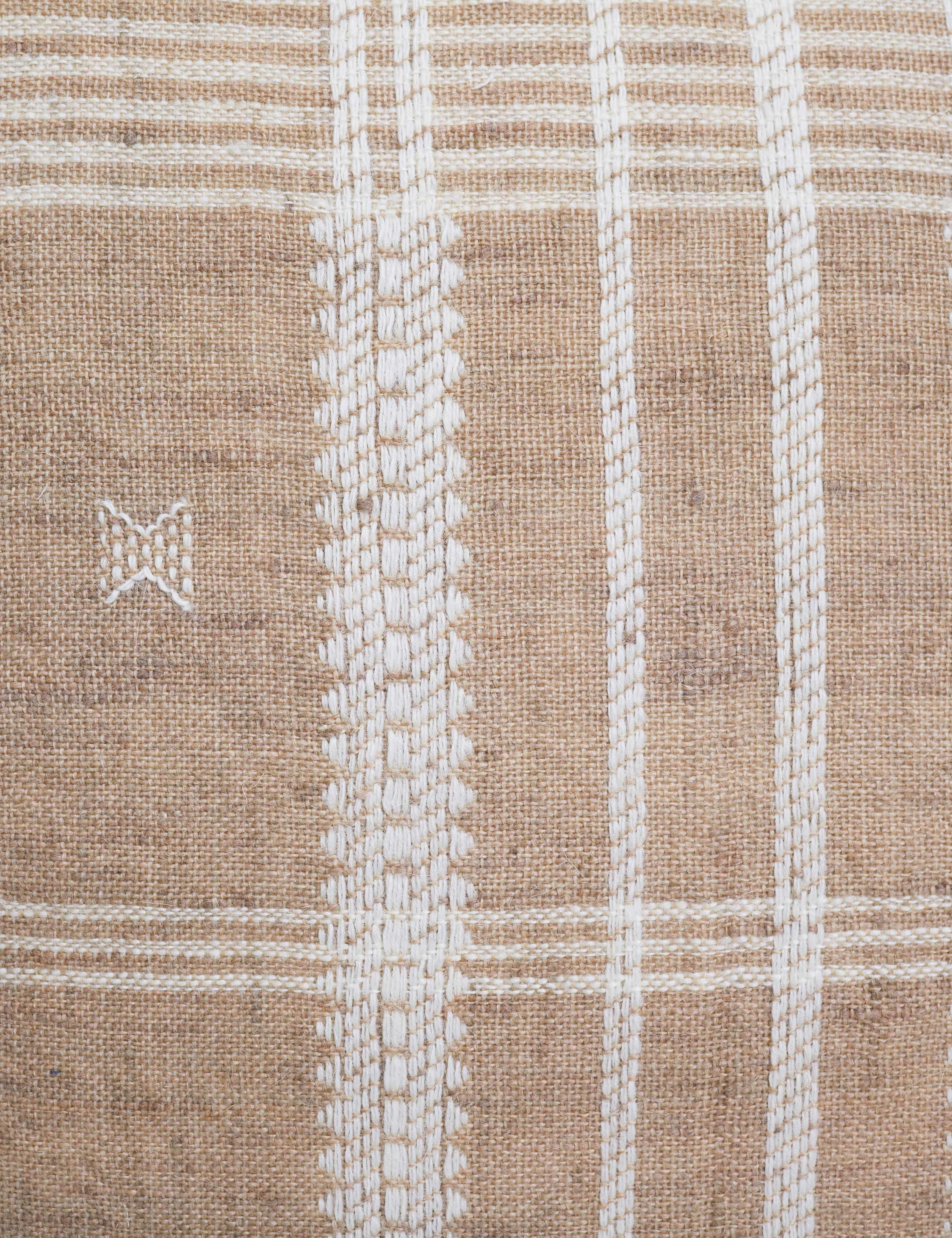 Kavia Pillow