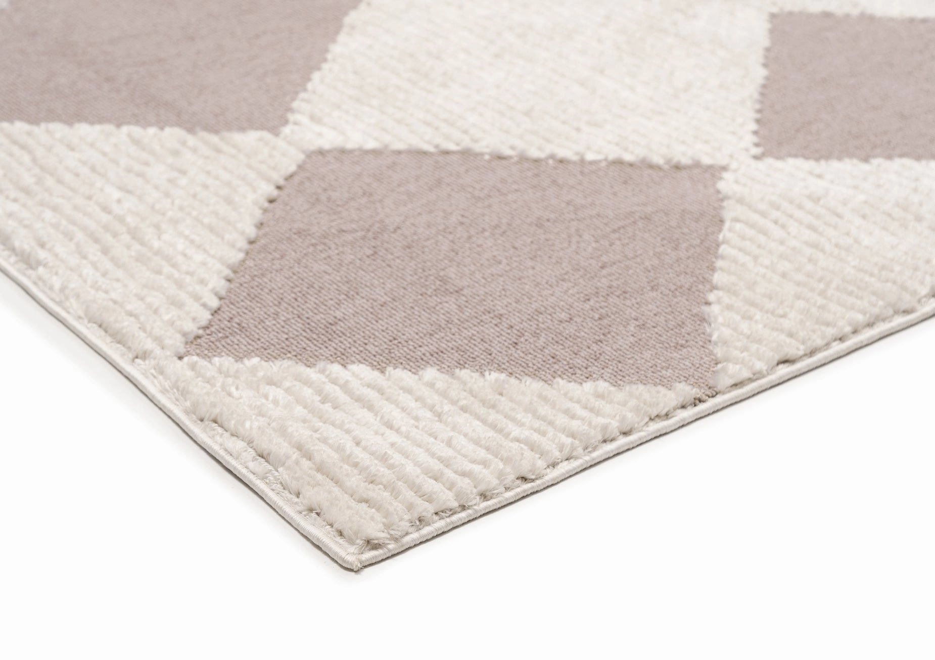 Kelsey Ivory and Beige Checkered Rug *NO RETURNS UNLESS FAULTY