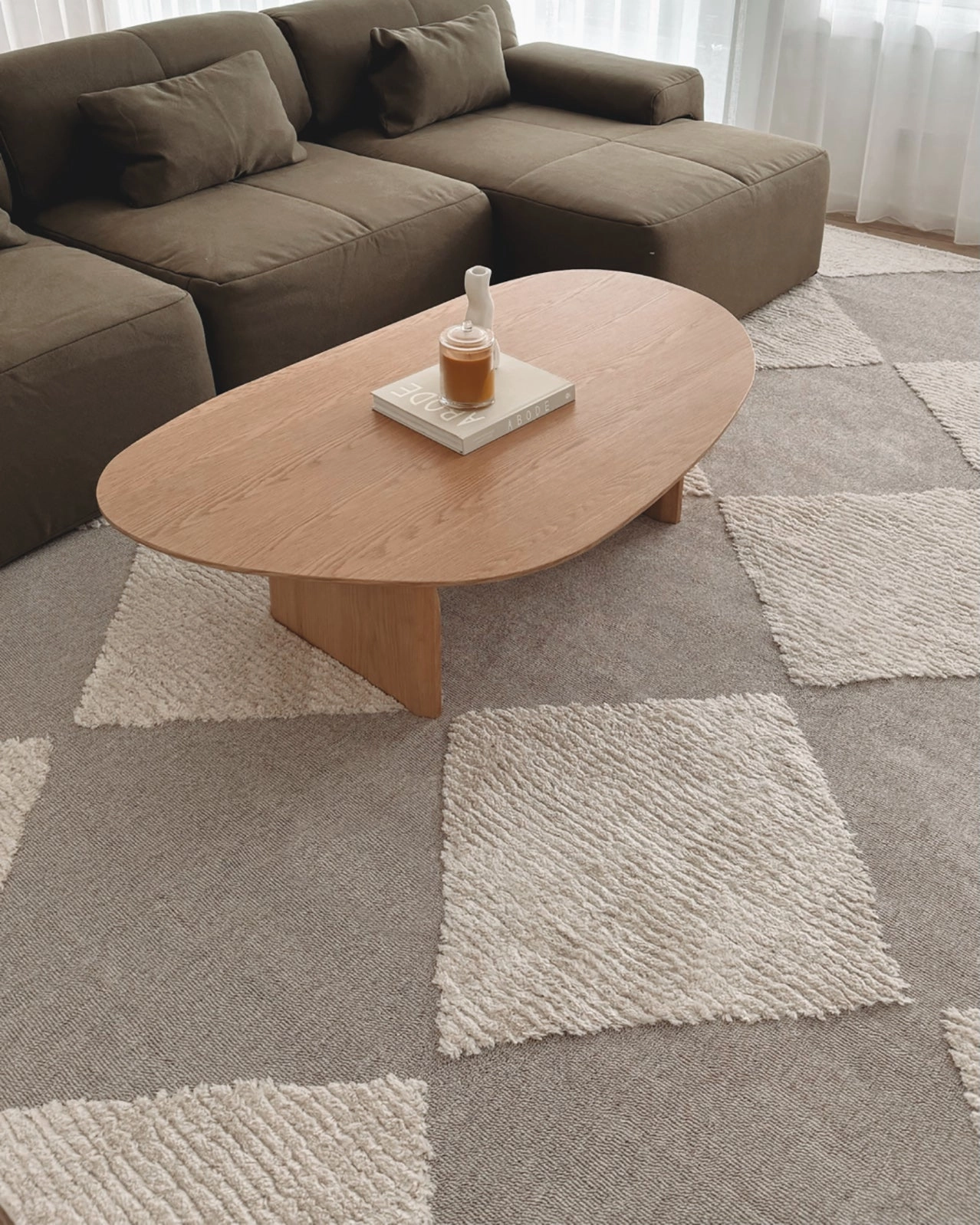Kelsey Ivory and Beige Checkered Rug *NO RETURNS UNLESS FAULTY