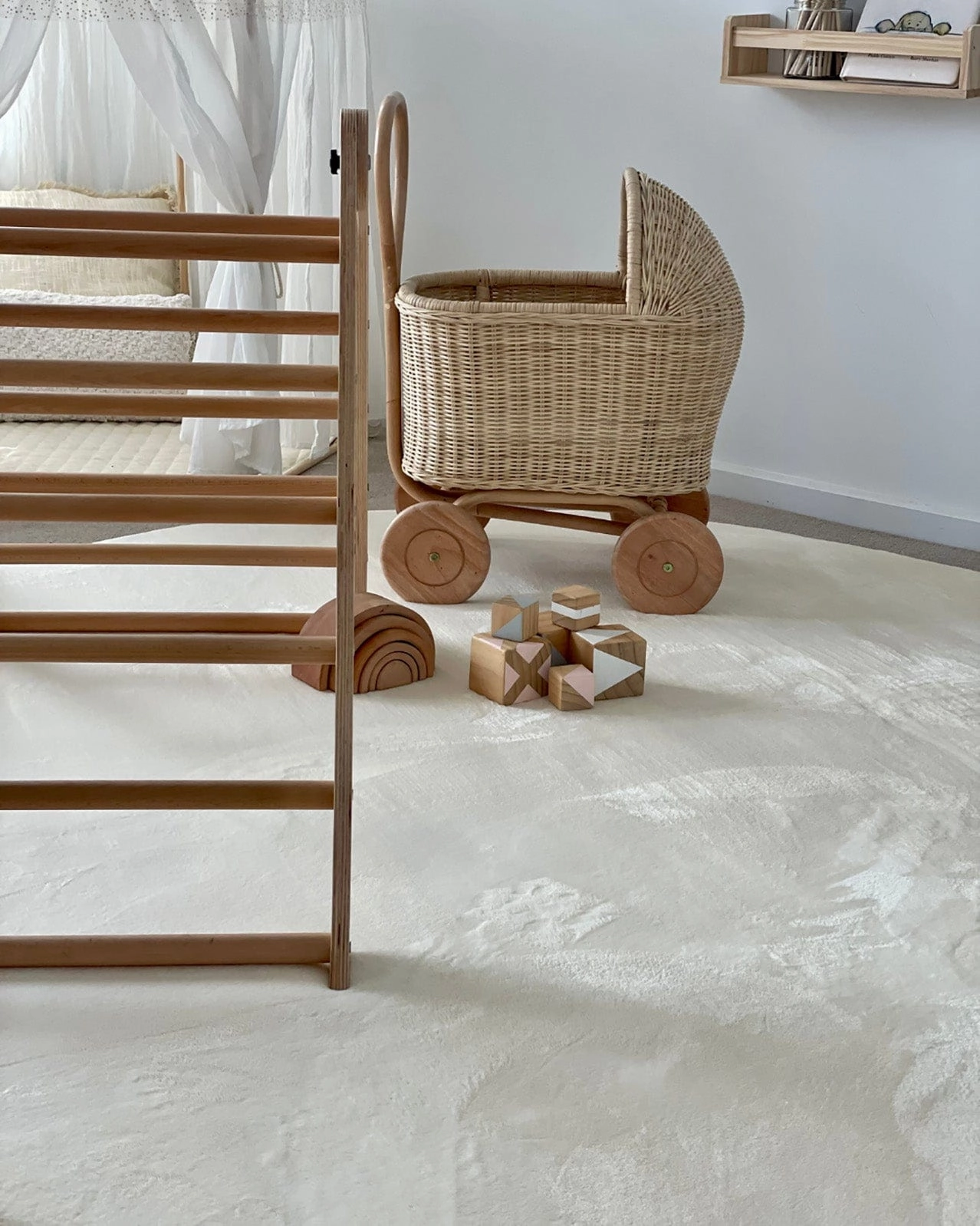 Koa Ivory Plush Rollie Pollie Round Playmat