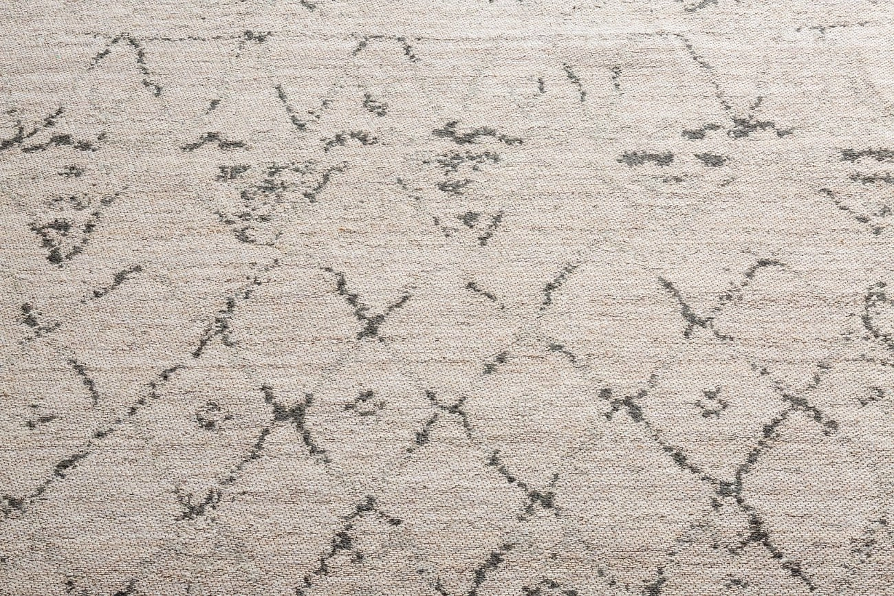 Kwame Tribal Pattern Flatweave Rug *NO RETURNS UNLESS FAULTY