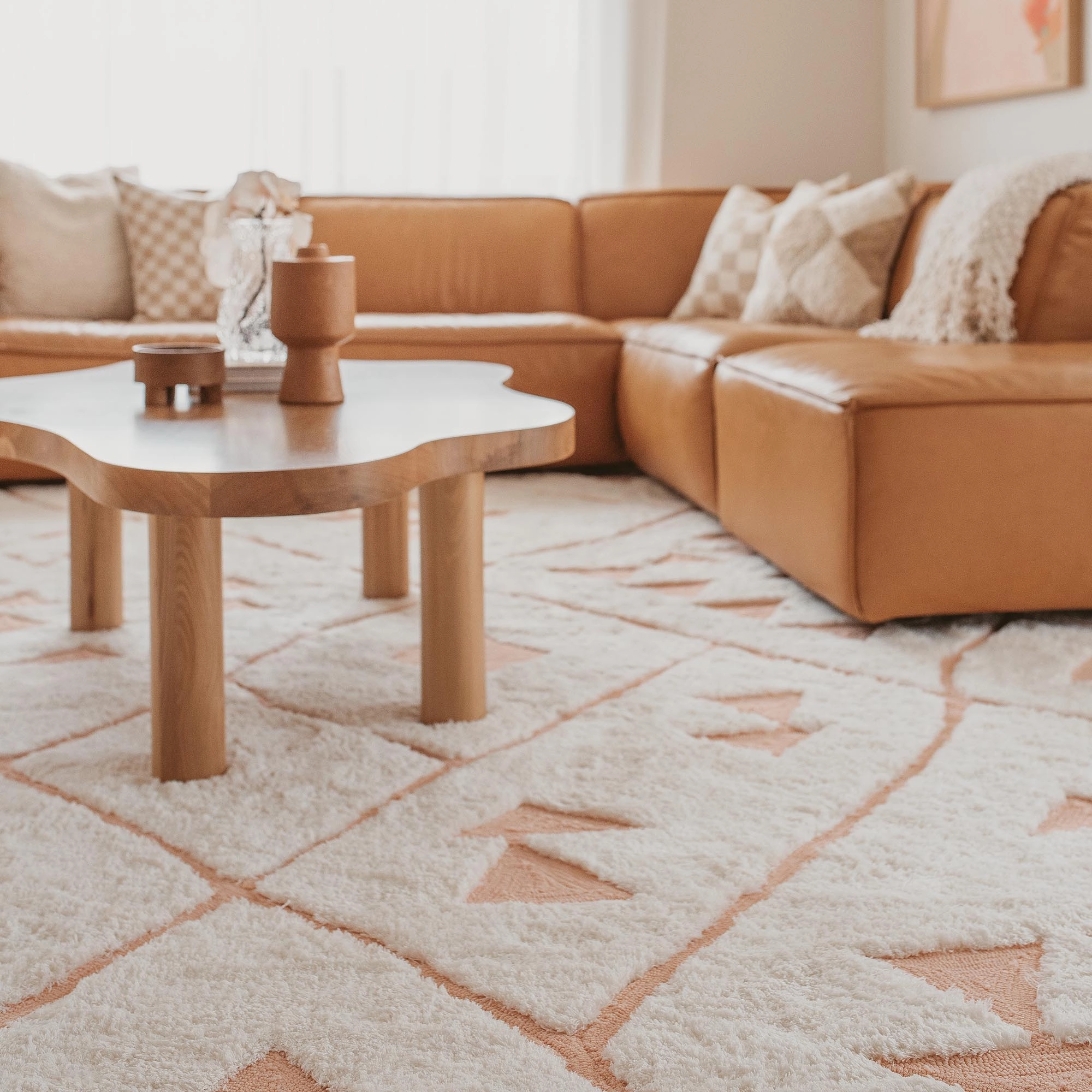 Leesha Cream and Peach Tribal Shag Rug *NO RETURNS UNLESS FAULTY