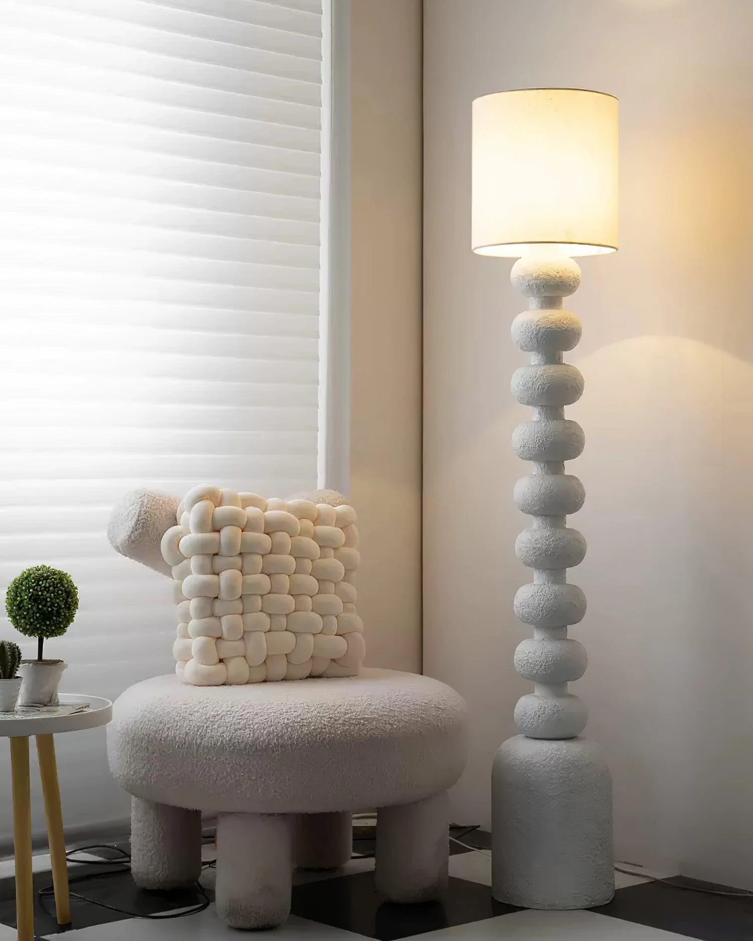 Leona Floor Lamp