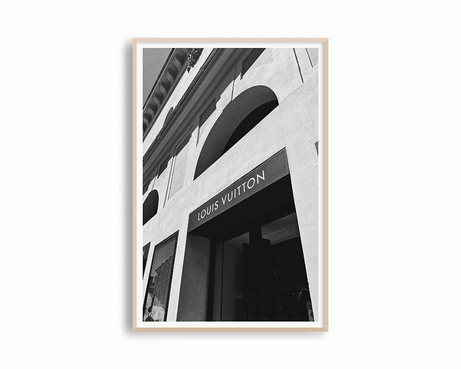 Louis Store