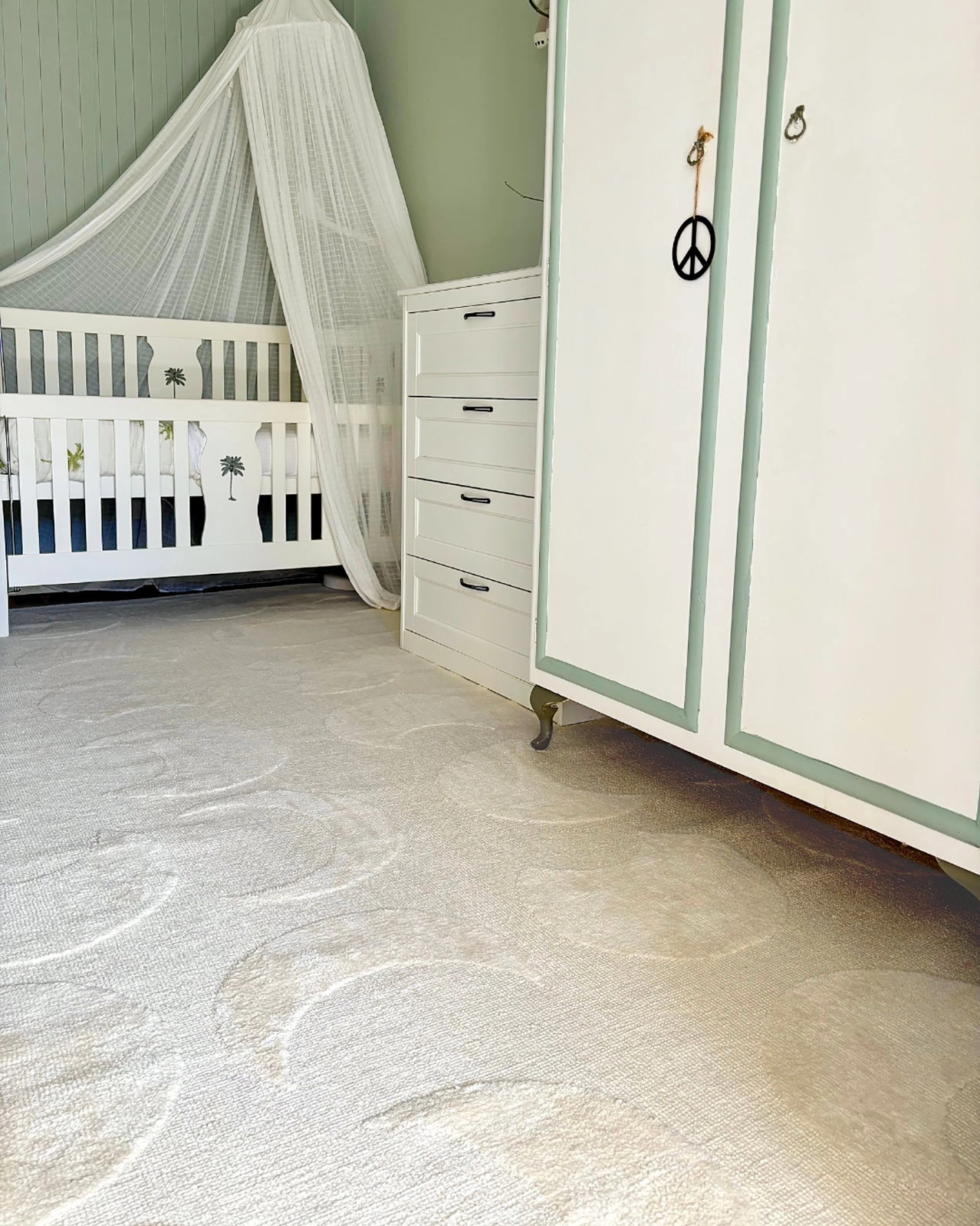 Lucy Beige Cream Half-Moon Pattern Rug *NO RETURNS UNLESS FAULTY