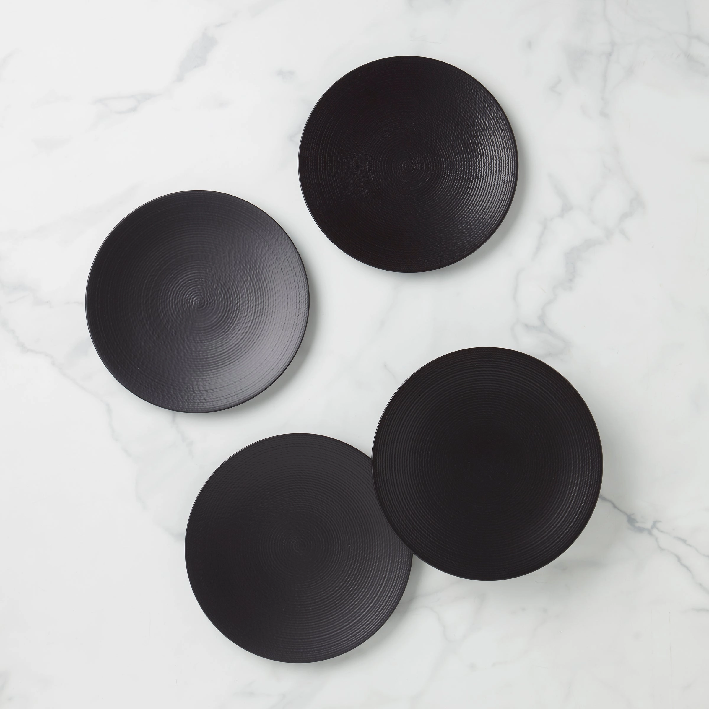 LX Collective Black Accent Plates - Set of 4halloween party decor ,outdoor halloween decor 