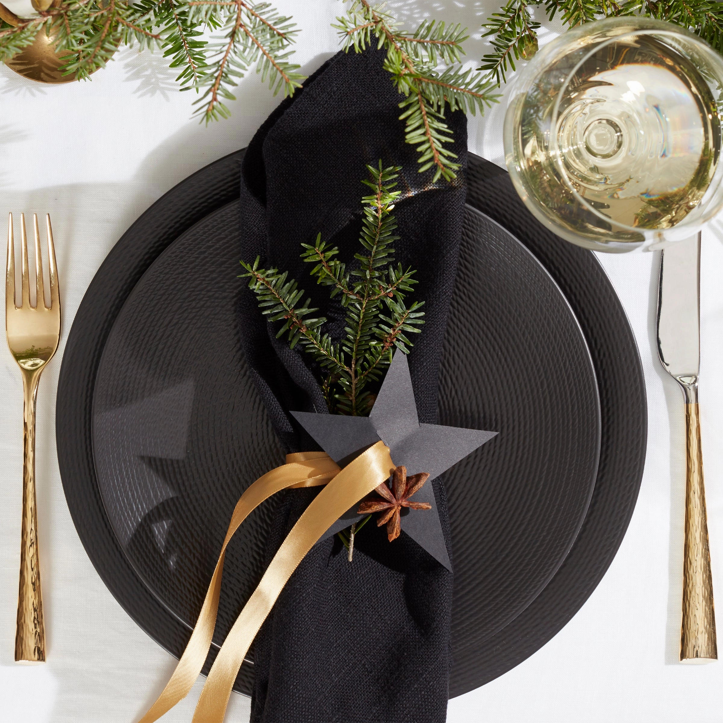 LX Collective Black Accent Plates - Set of 4