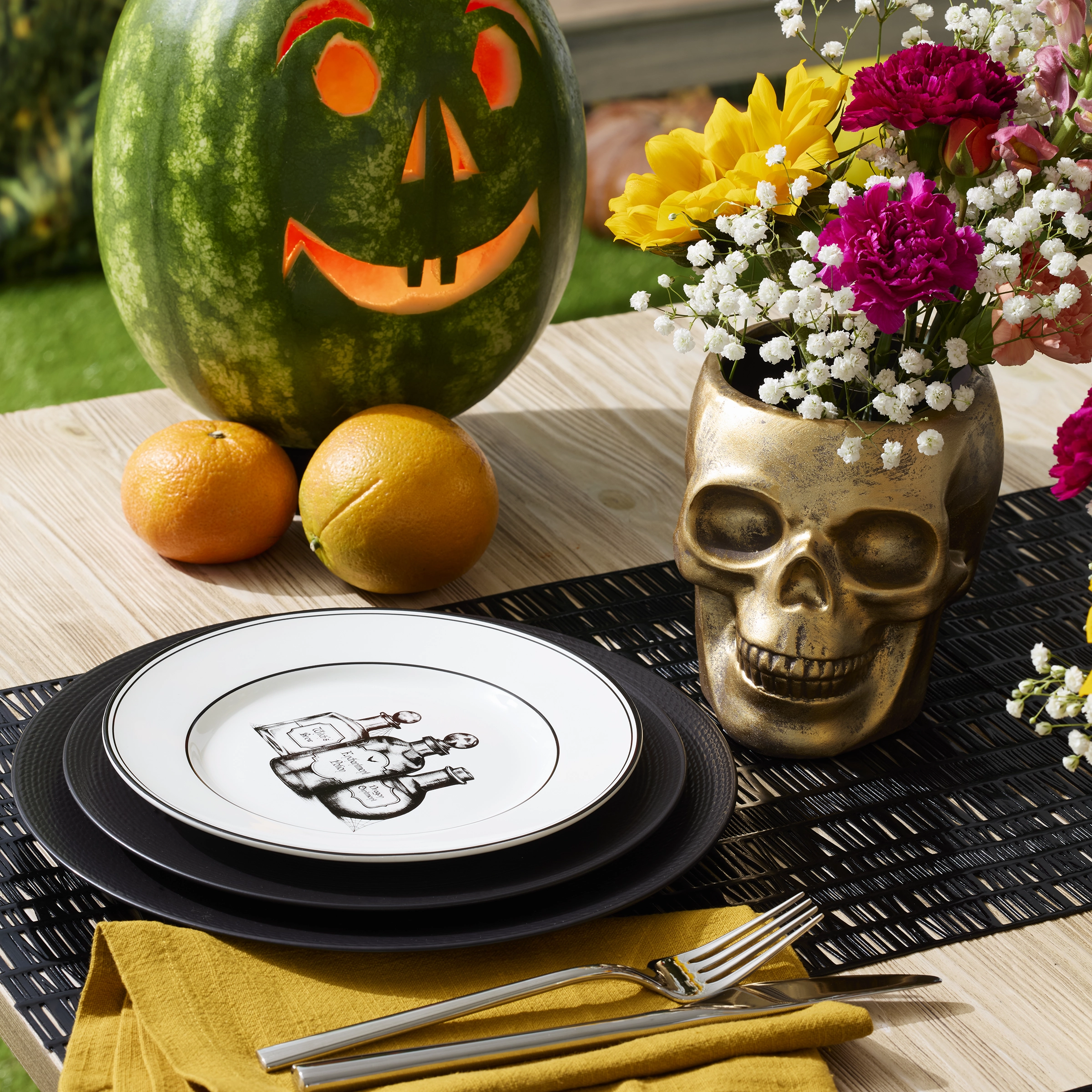 LX Collective Black Dinner Plates - Set of 4