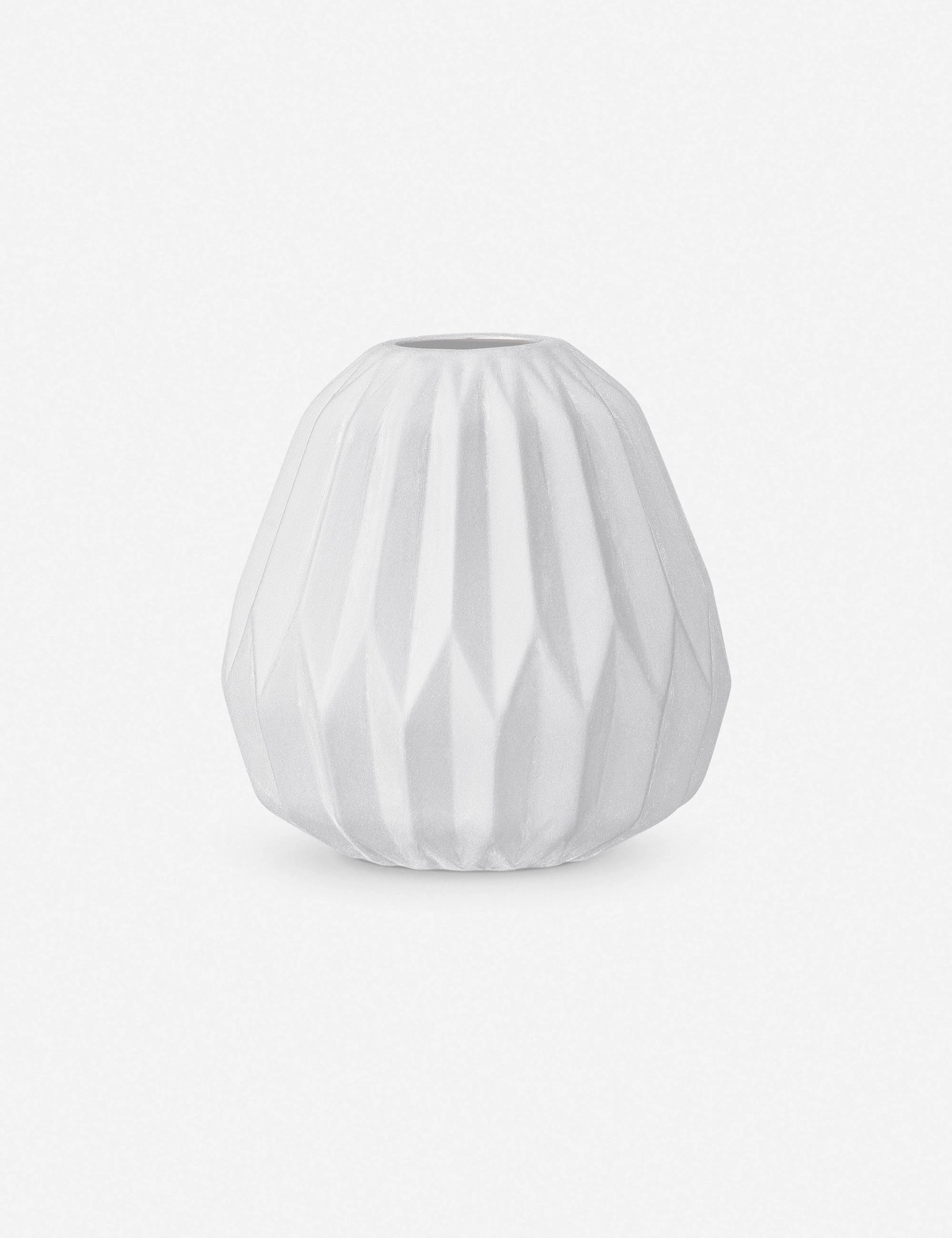 Madigan Vase, Whitehome decor ,wall decor 