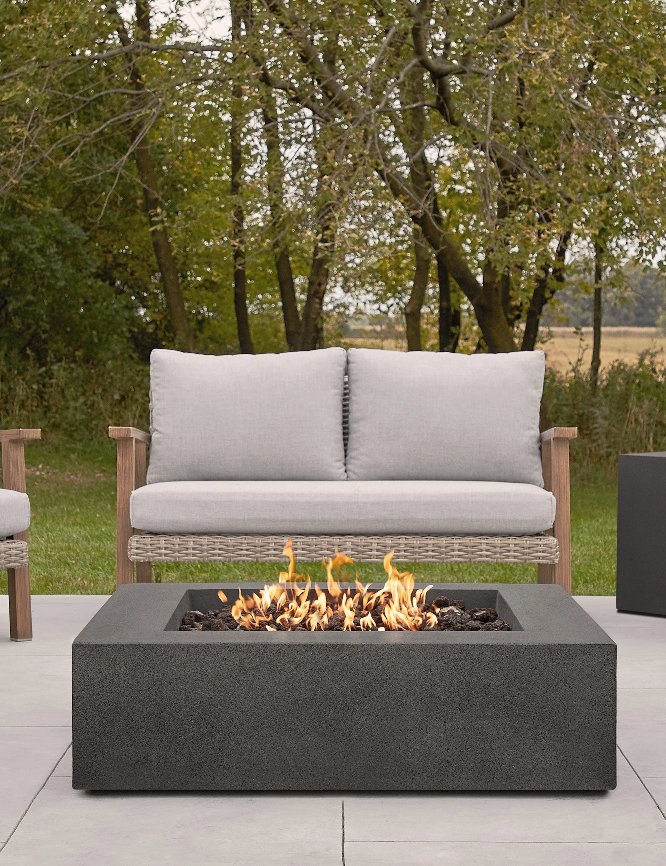 Magnus Fire Table