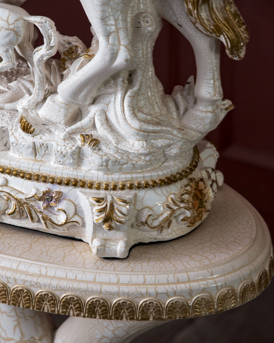 Majestic Horse Themed Clock With Decorative Stand