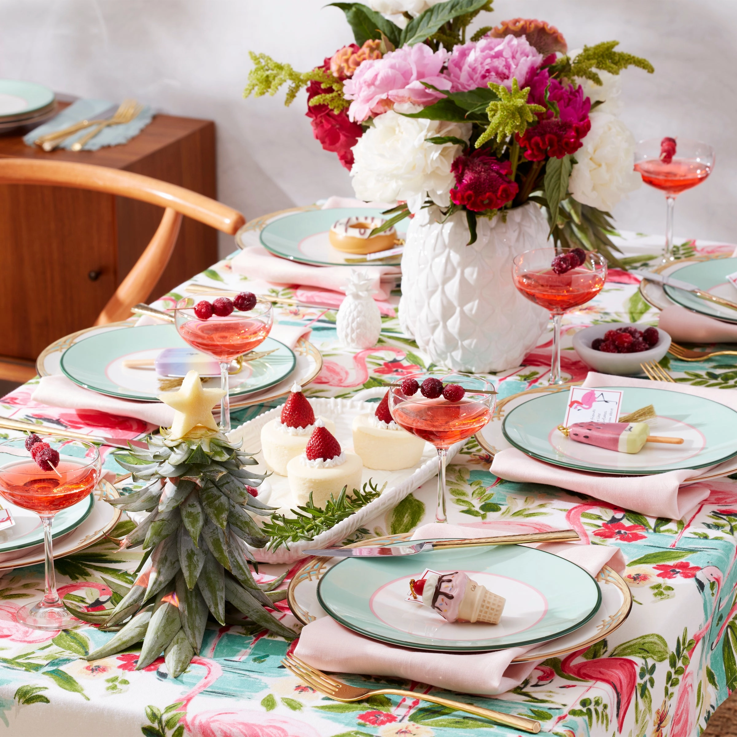 Make It Pop Dinner Plates - Set of 4 - Green/Pink