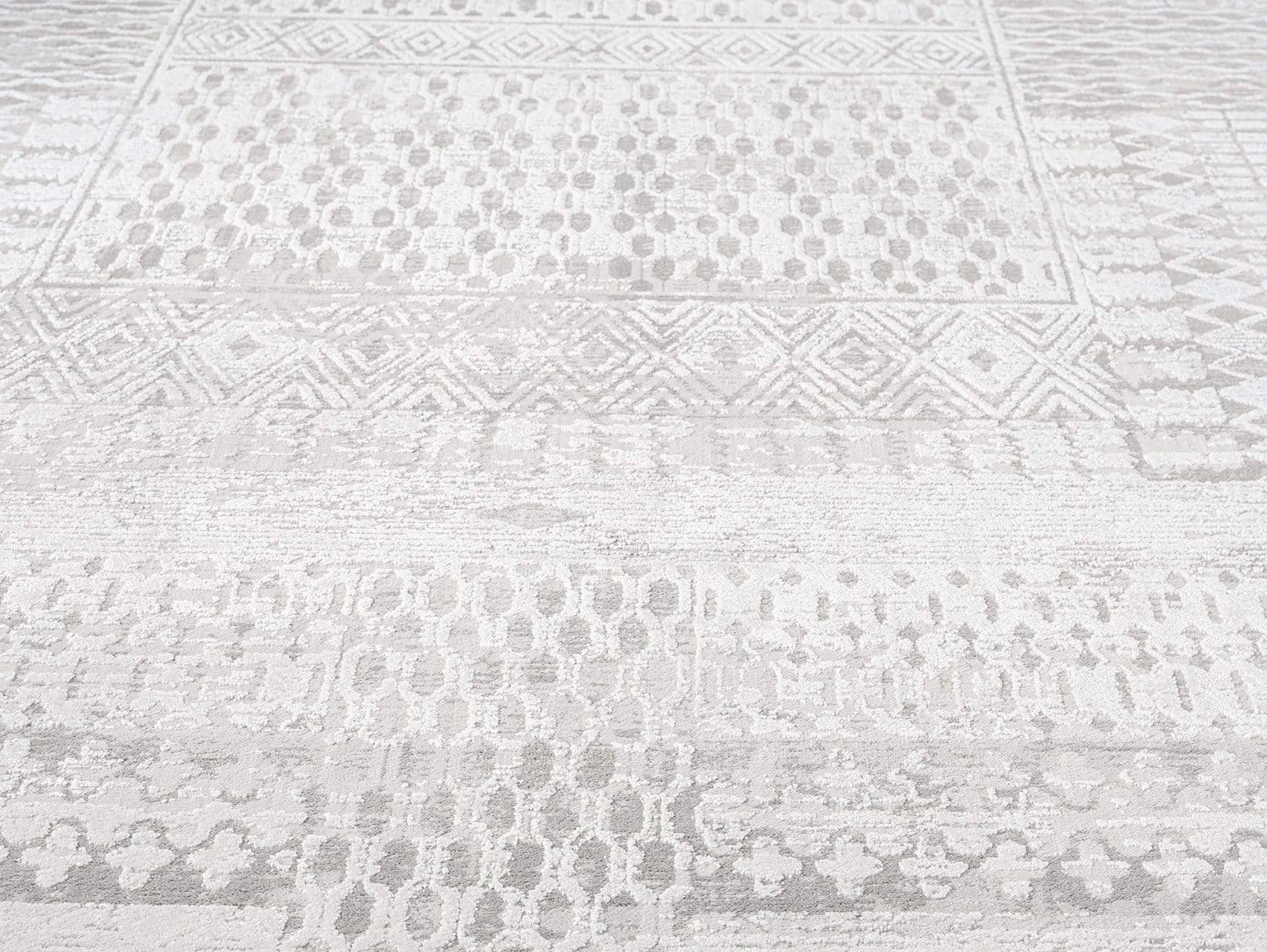 Makeda Ivory and Grey Distressed Tribal Rug *NO RETURNS UNLESS FAULTY