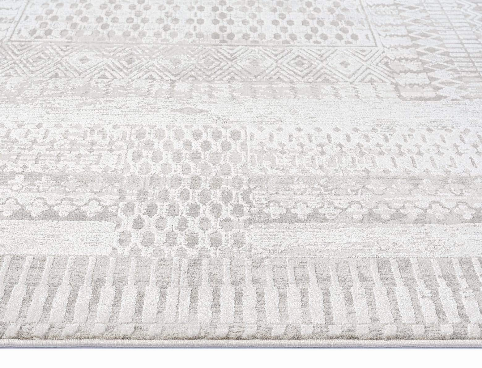 Makeda Ivory and Grey Distressed Tribal Rug *NO RETURNS UNLESS FAULTY