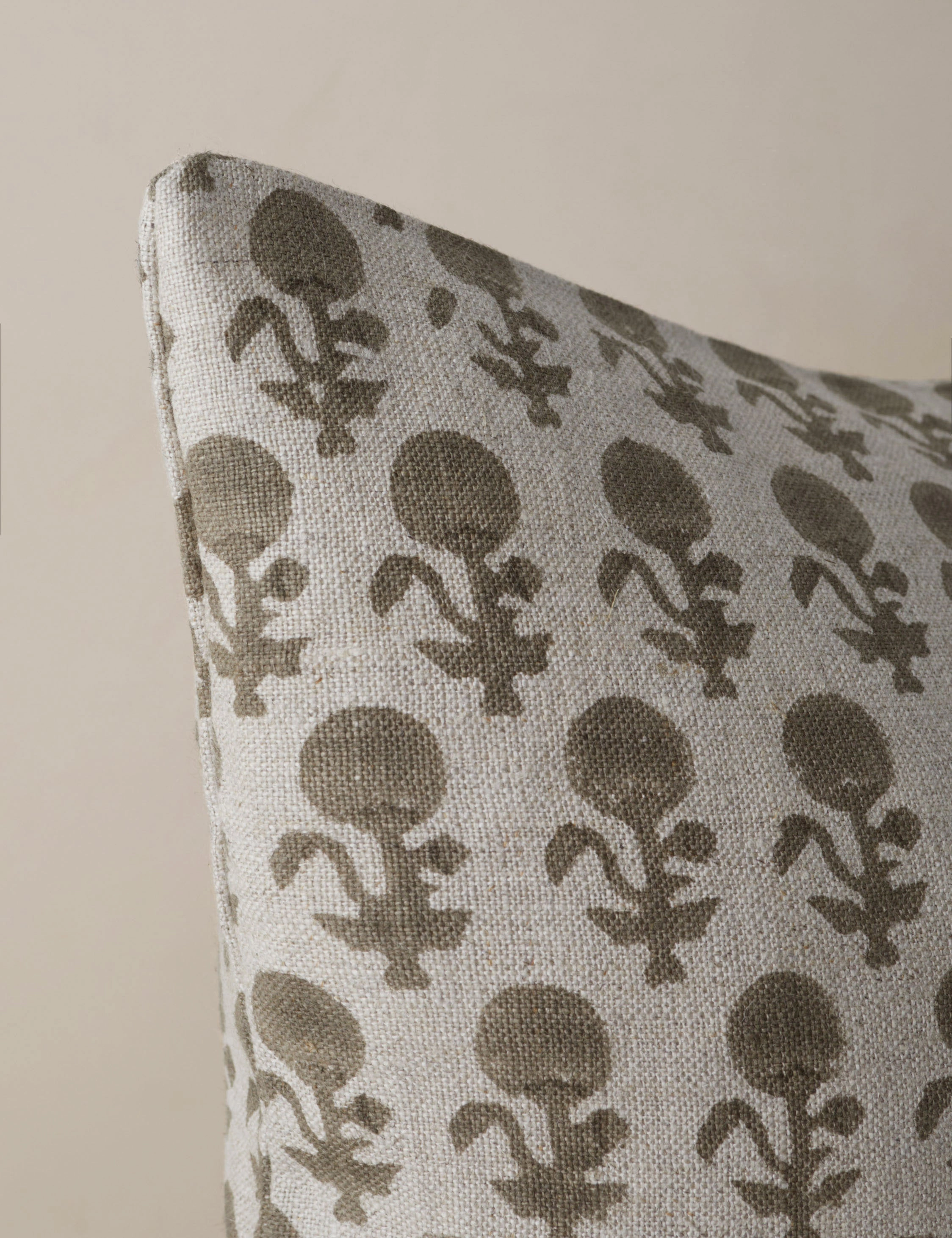 May Linen Pillow
