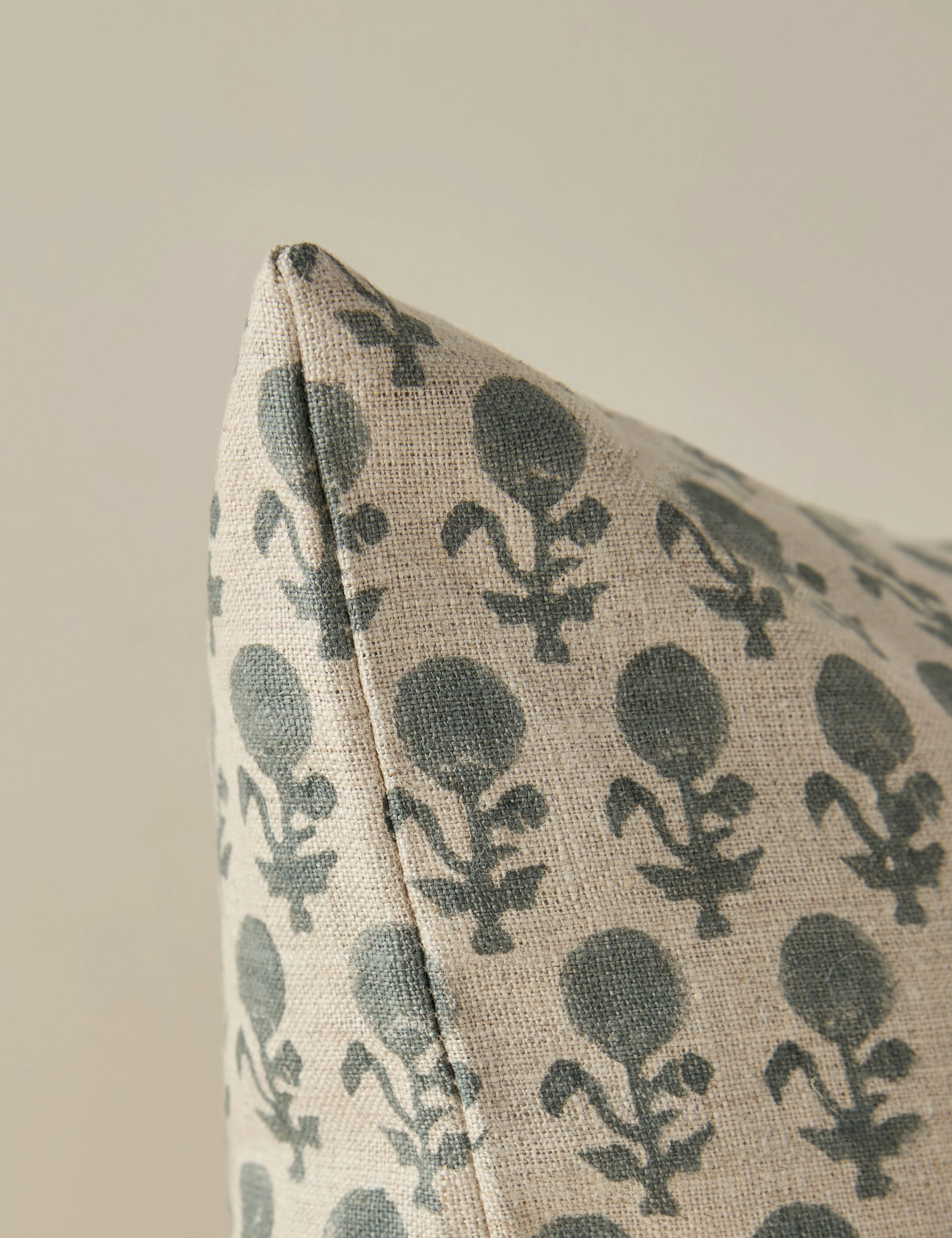 May Linen Pillow