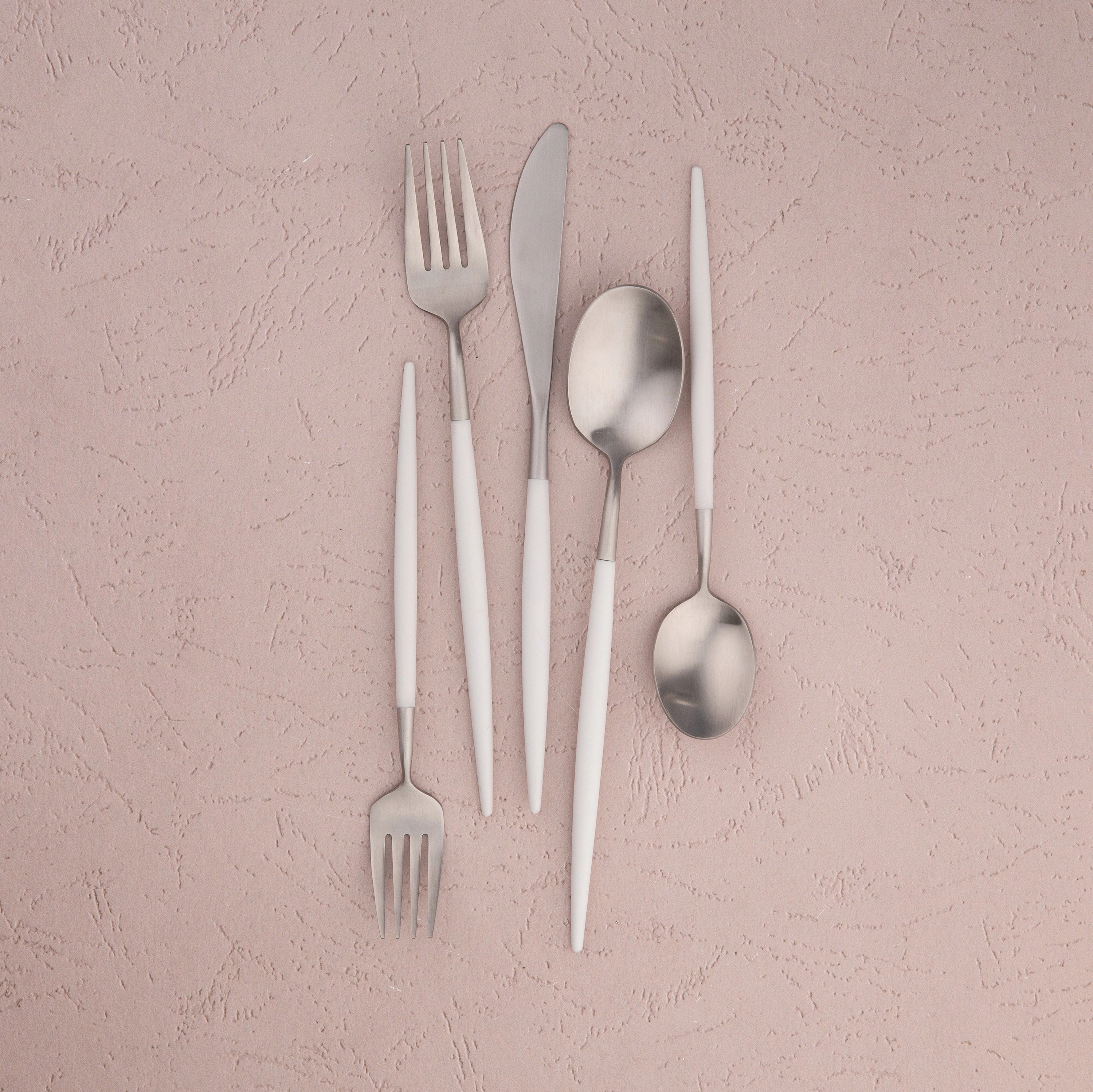Mazzy Satin White Pom Handle 20 Piece Flatware Set