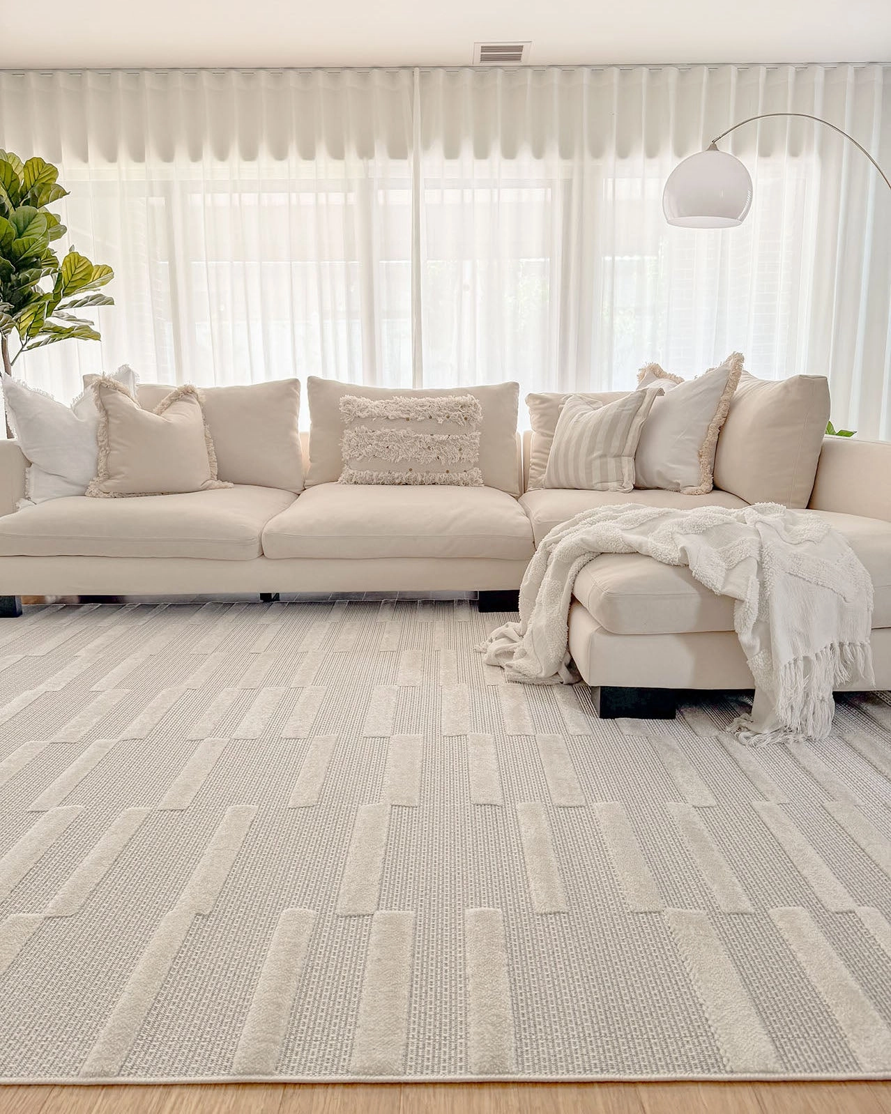 Miran Ivory Cream Striped Indoor Outdoor Rug *NO RETURNS UNLESS FAULTY