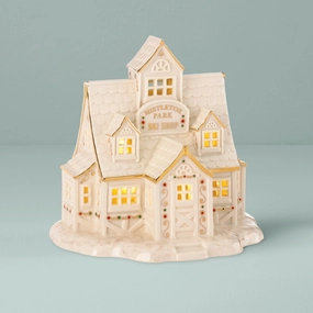 Mistletoe Park Lit Ski Shop Figurinehome decor ,wall decor 