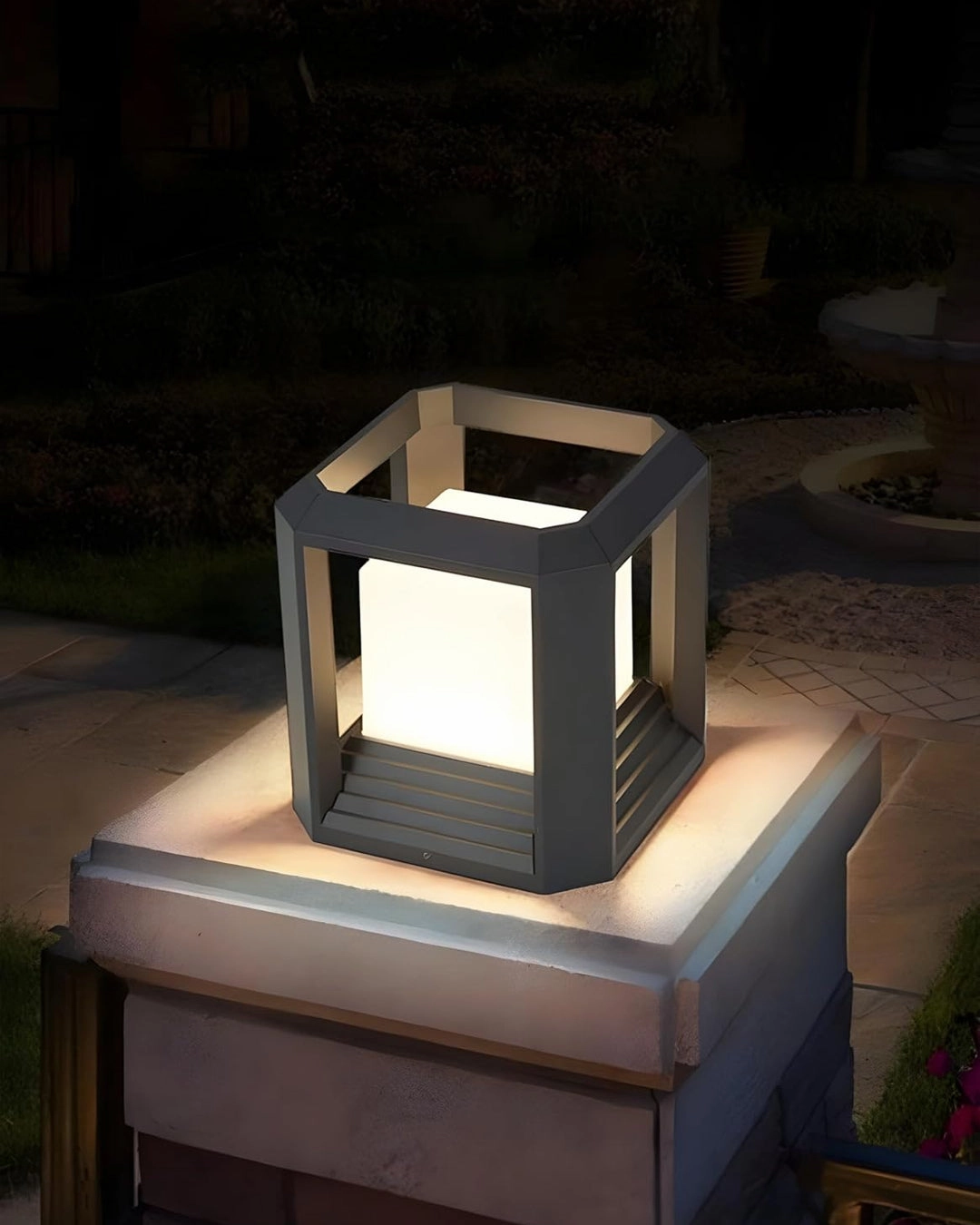 Modern Cube Outdoor Gate Light - Large
