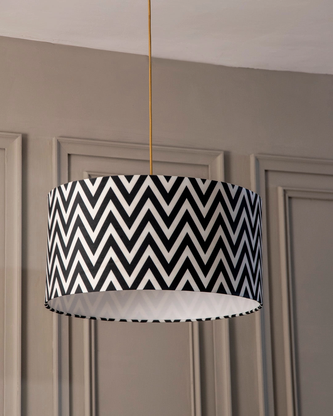 Monochrome Wave Drum Shade Pendant Light