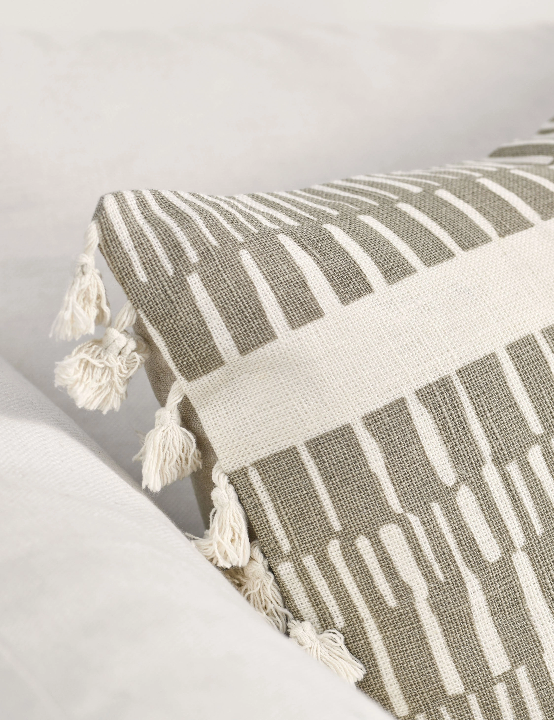 Morgana Linen Pillow