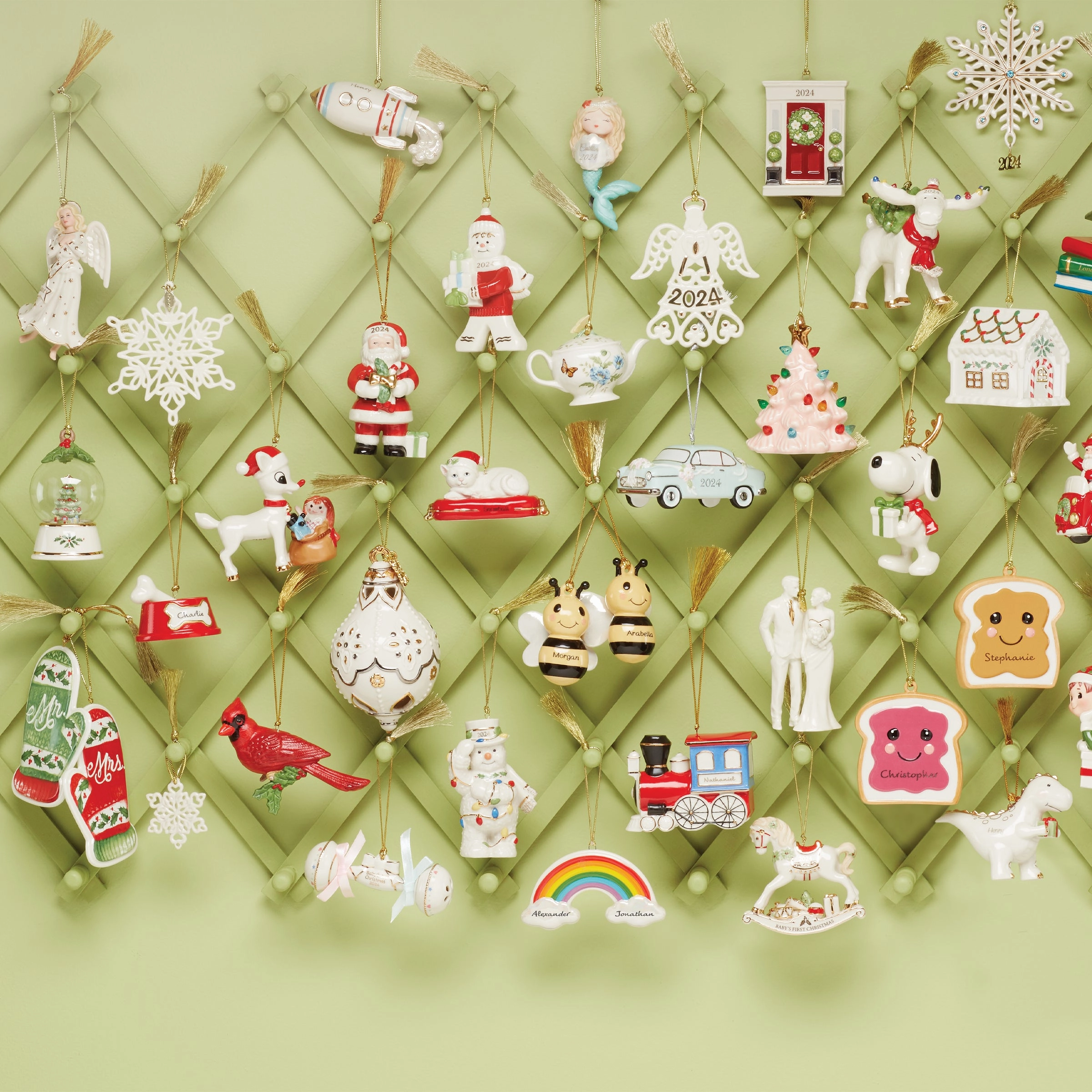 Mr. & Mrs. Mitten Ornaments - Set Of 2
