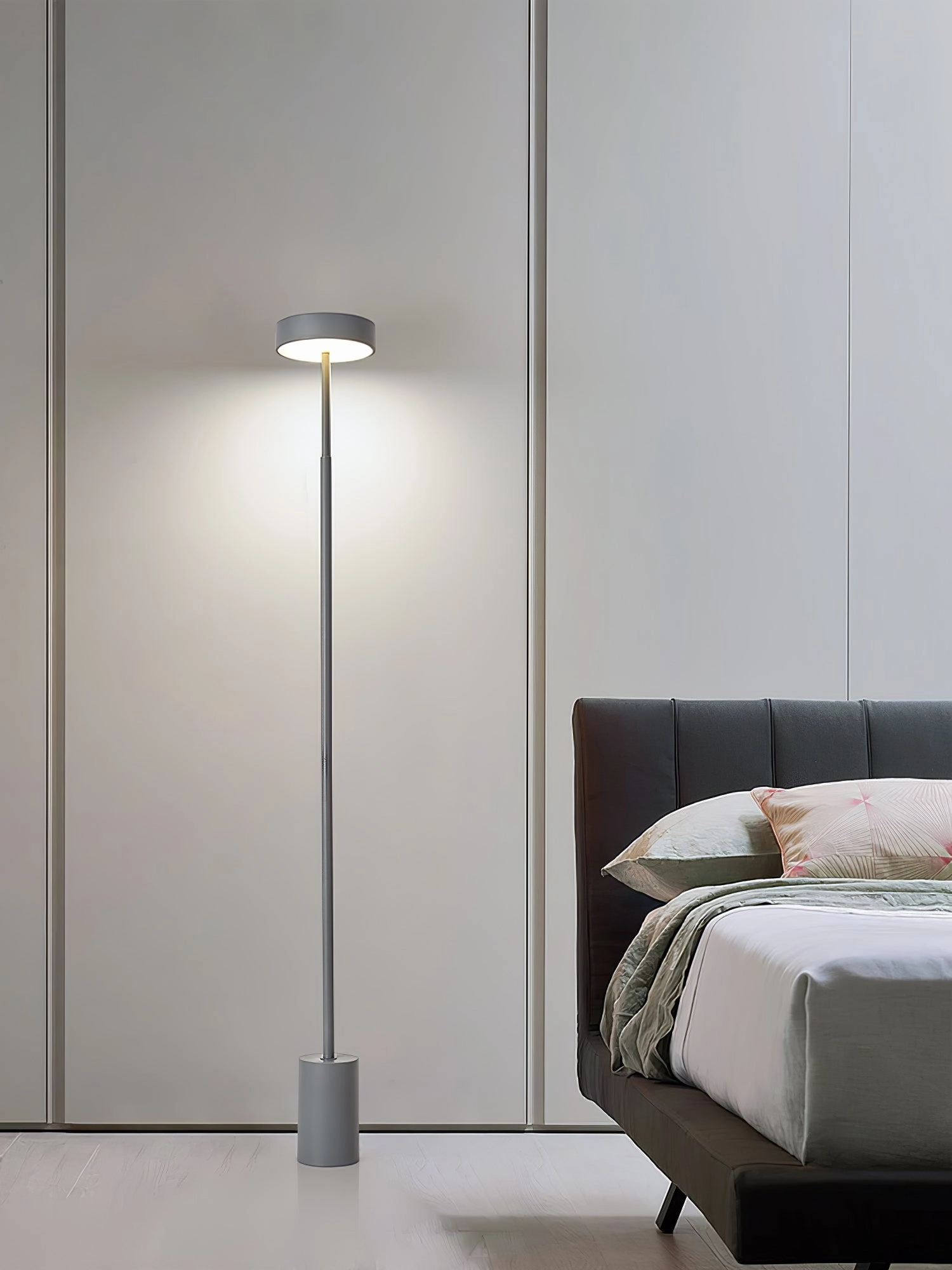 Naya Rotatable Floor Lamp
