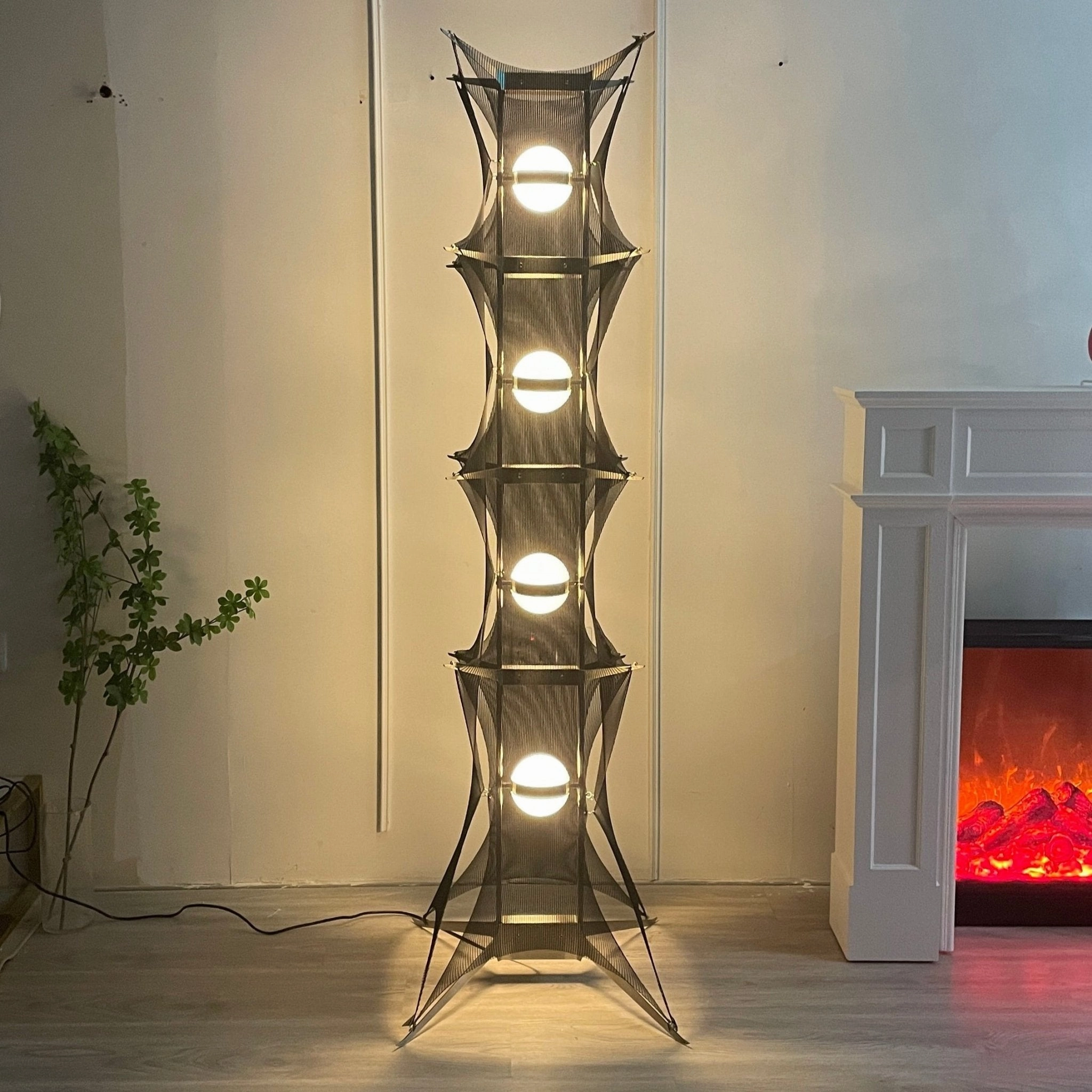 Noir Mesh Tower Floor Lamp
