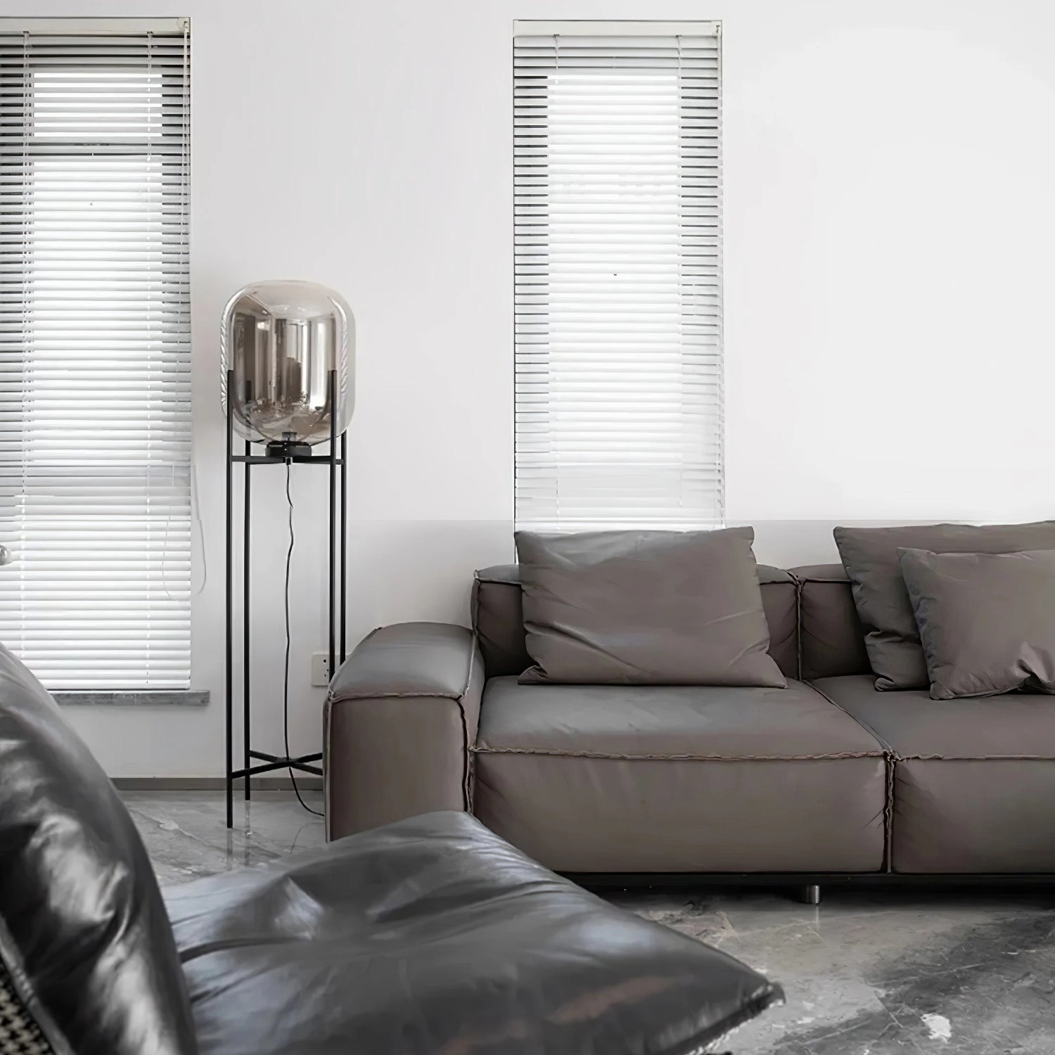 Oda Floor lamp