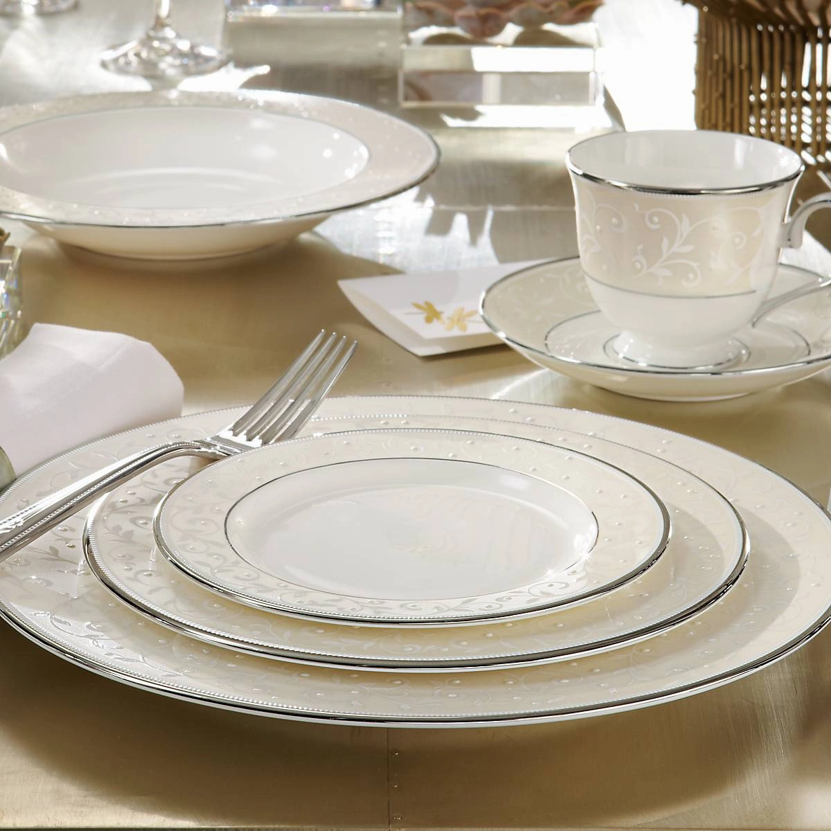Opal Innocence 5-Piece Place Setting