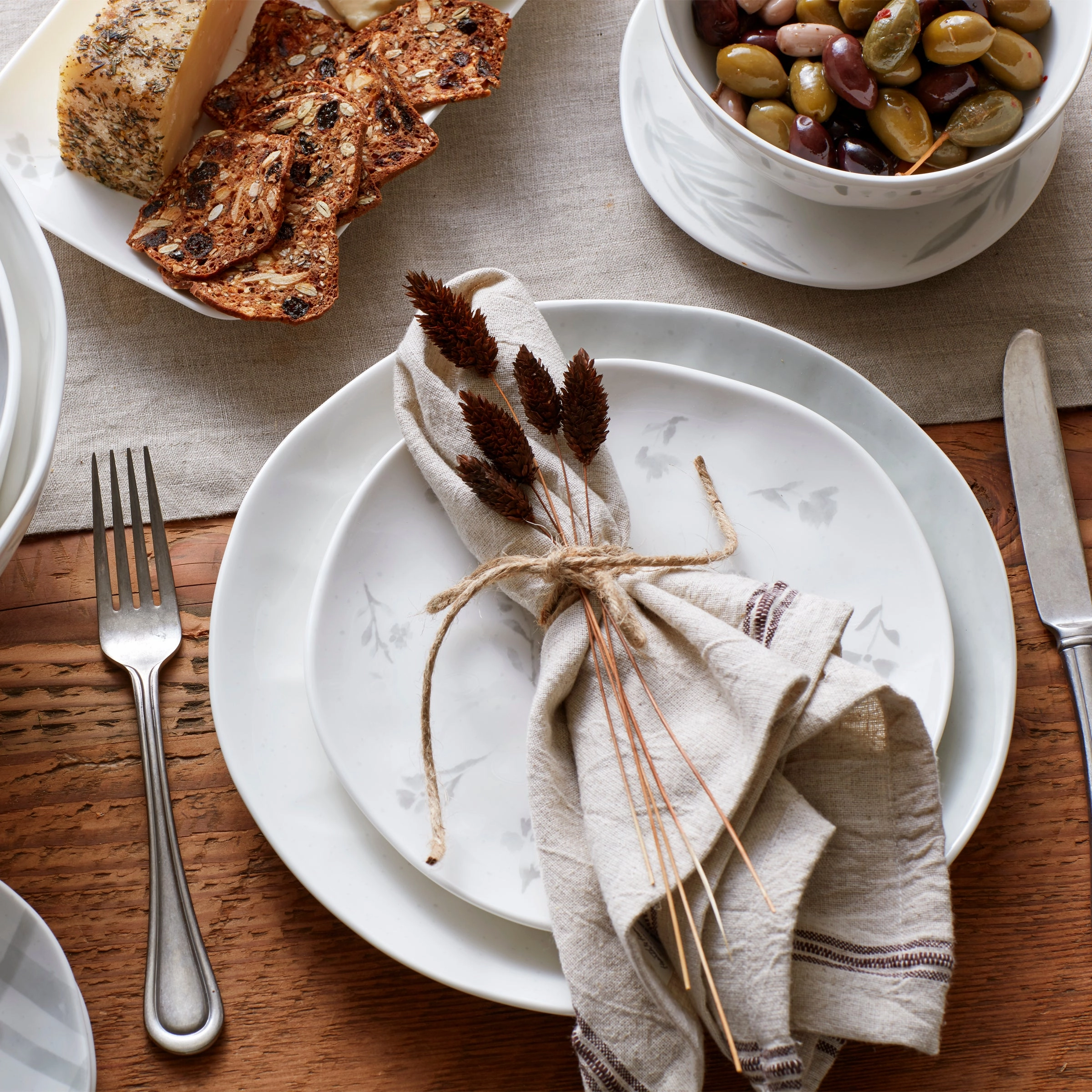 Oyster Bay Assorted Accent Plates - Set of 4