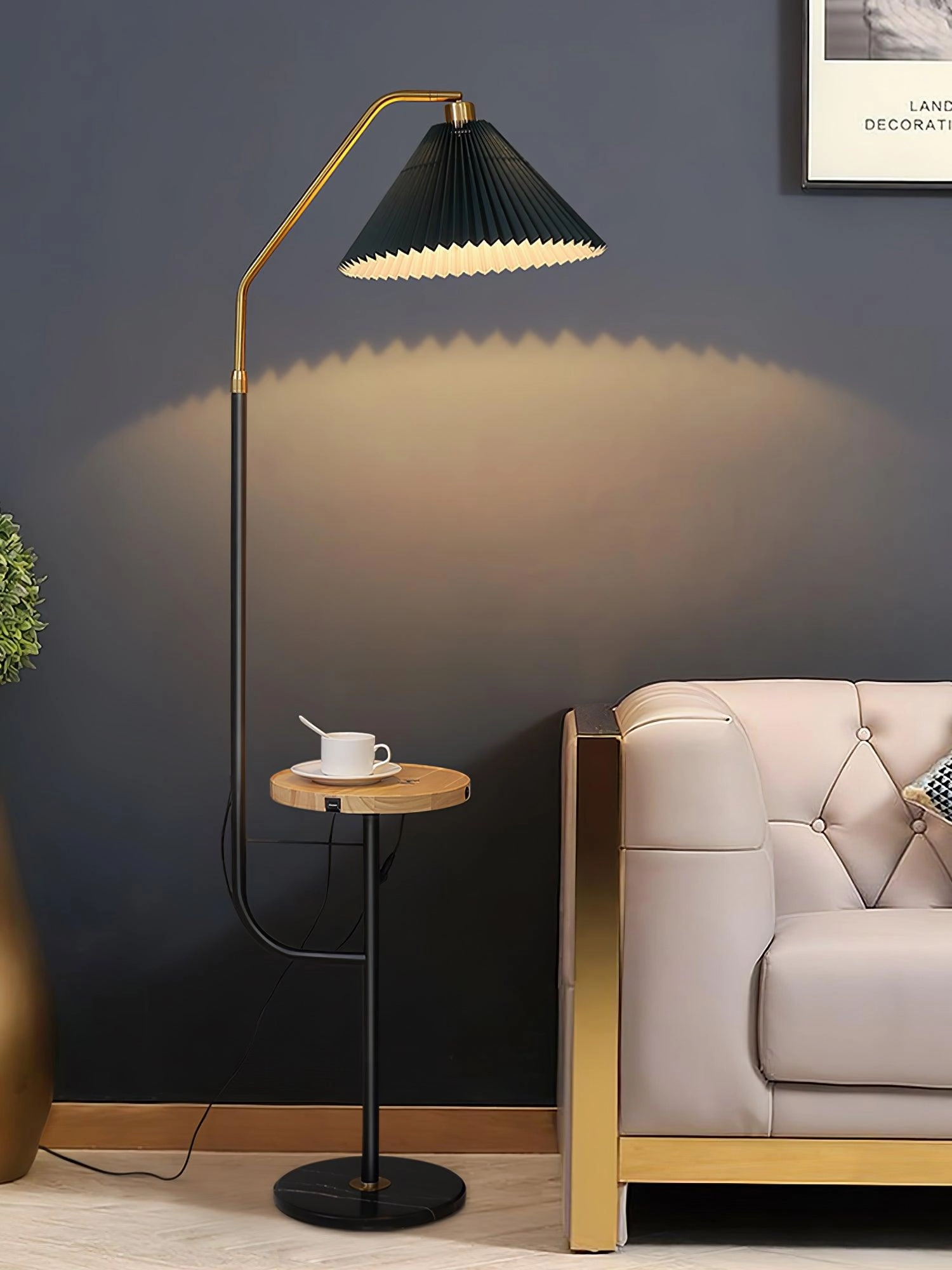 Ozz Floor Lamp