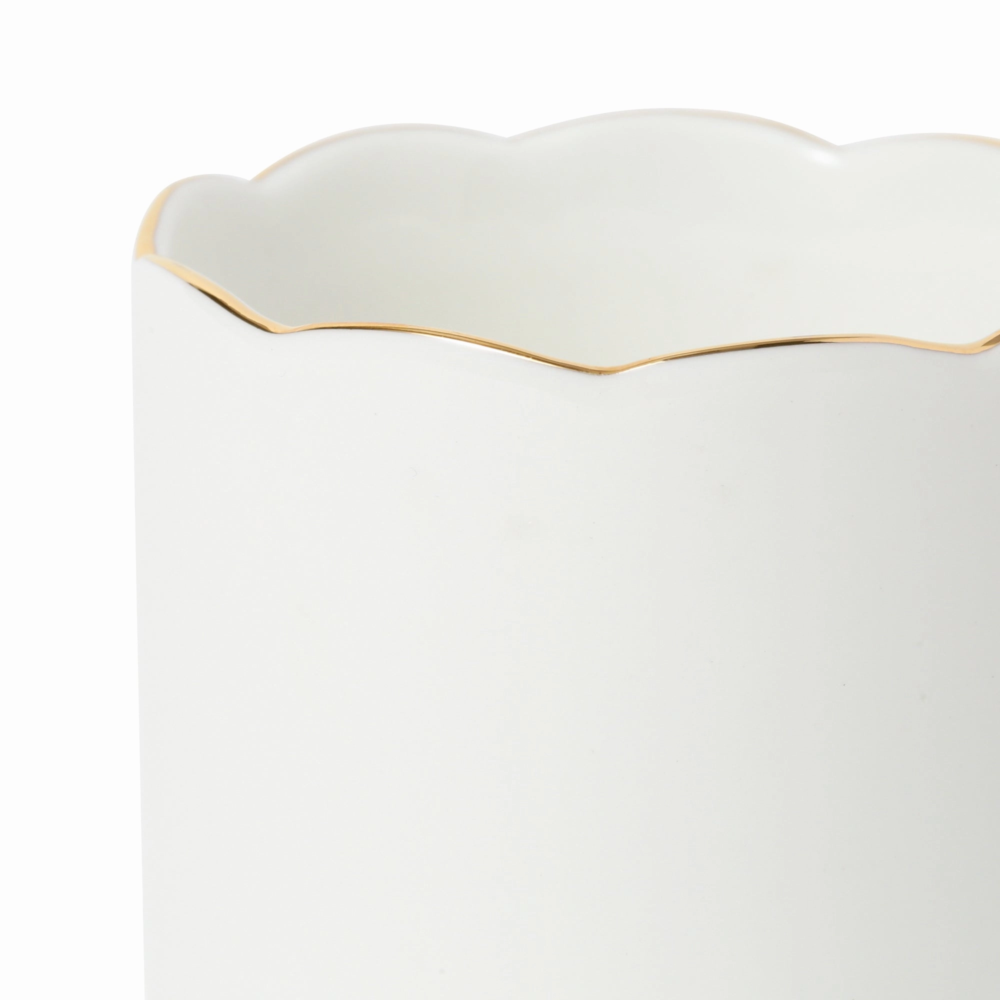 Pastel Scallop Mug & Plate  White