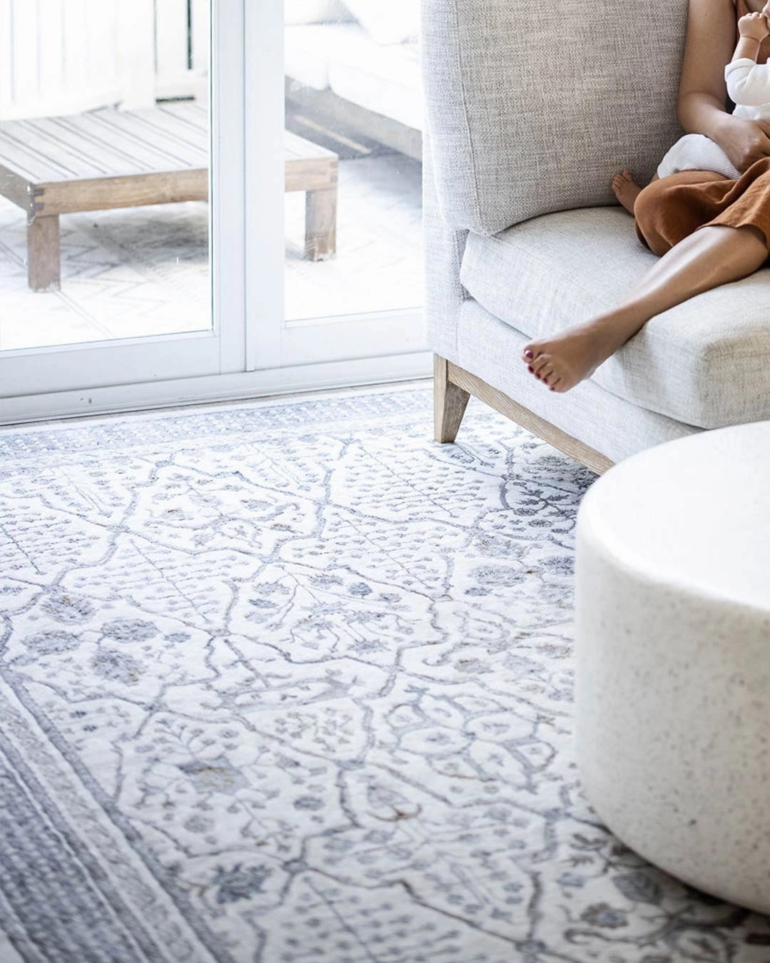 Pheobe Grey Cream And Blue Lustrous Traditional Rug *NO RETURNS UNLESS FAULTY