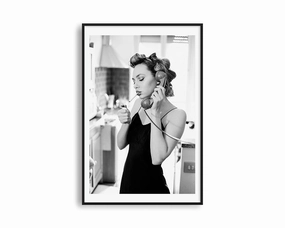 Poster Hub - Smoking Hotnordic style wall decor