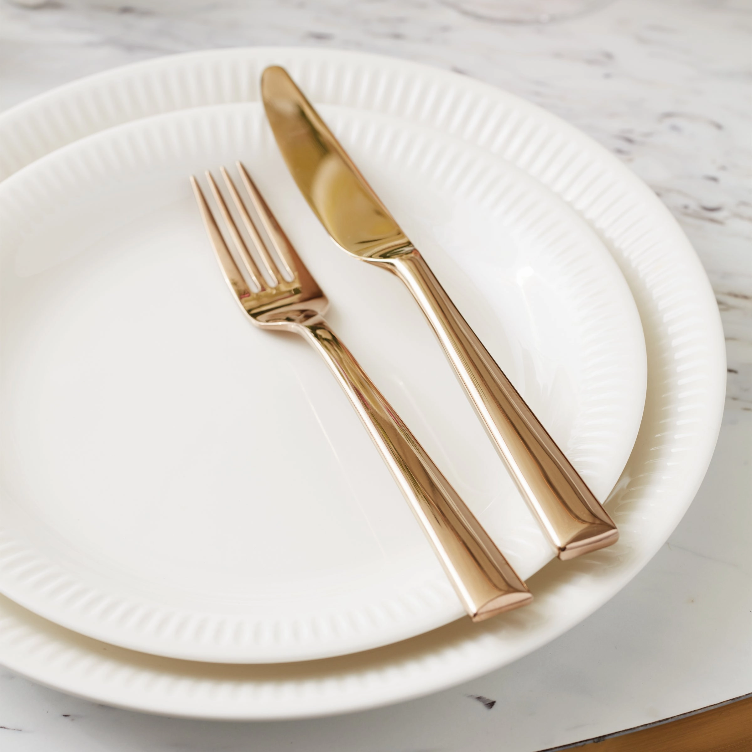 Profile White Accent Plates - Set of 4